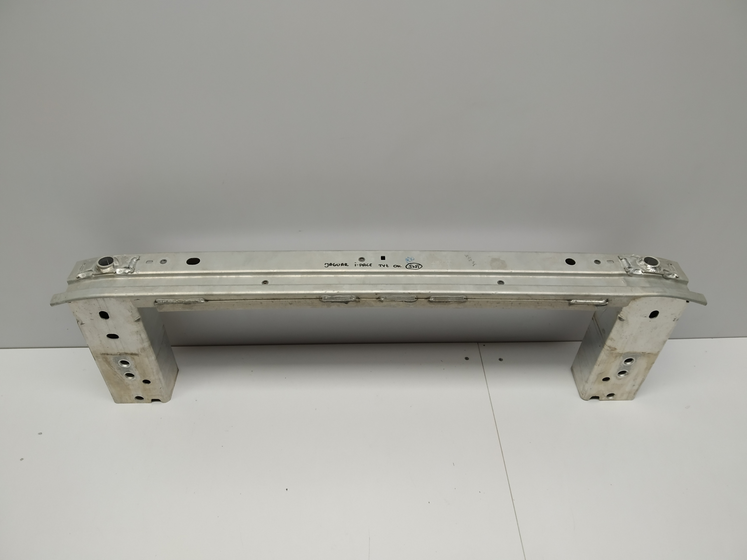18+ Jaguar e Pace TRAVERSA paraurti posteriore Originale OM J9D3-17906-AD