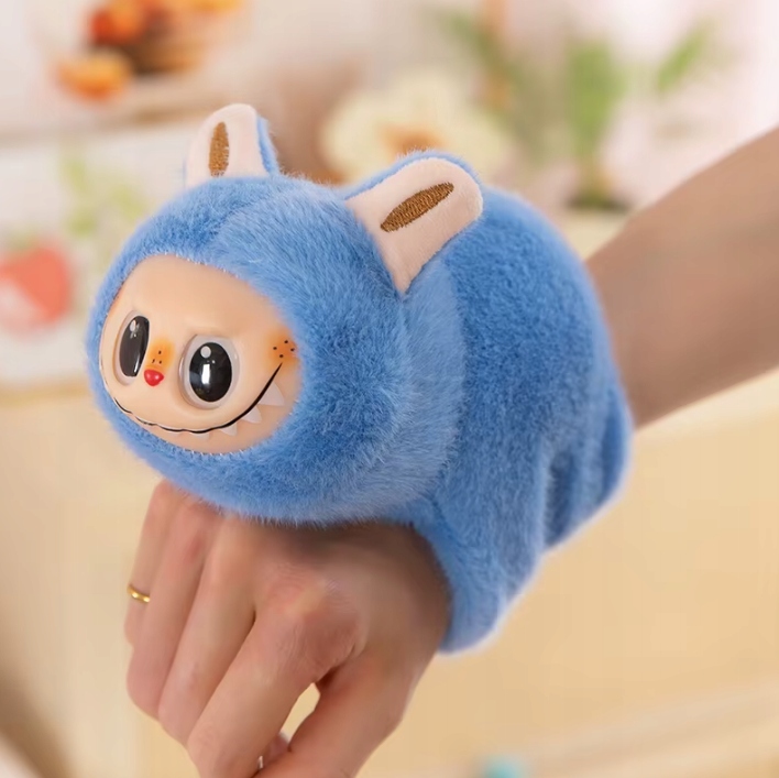 PLUSZOWA MIĘKKA STYLOWA BRANSOLETKA LABUBU PREZENT DLA DZIECKA POTWORY Materiał dominujący inny