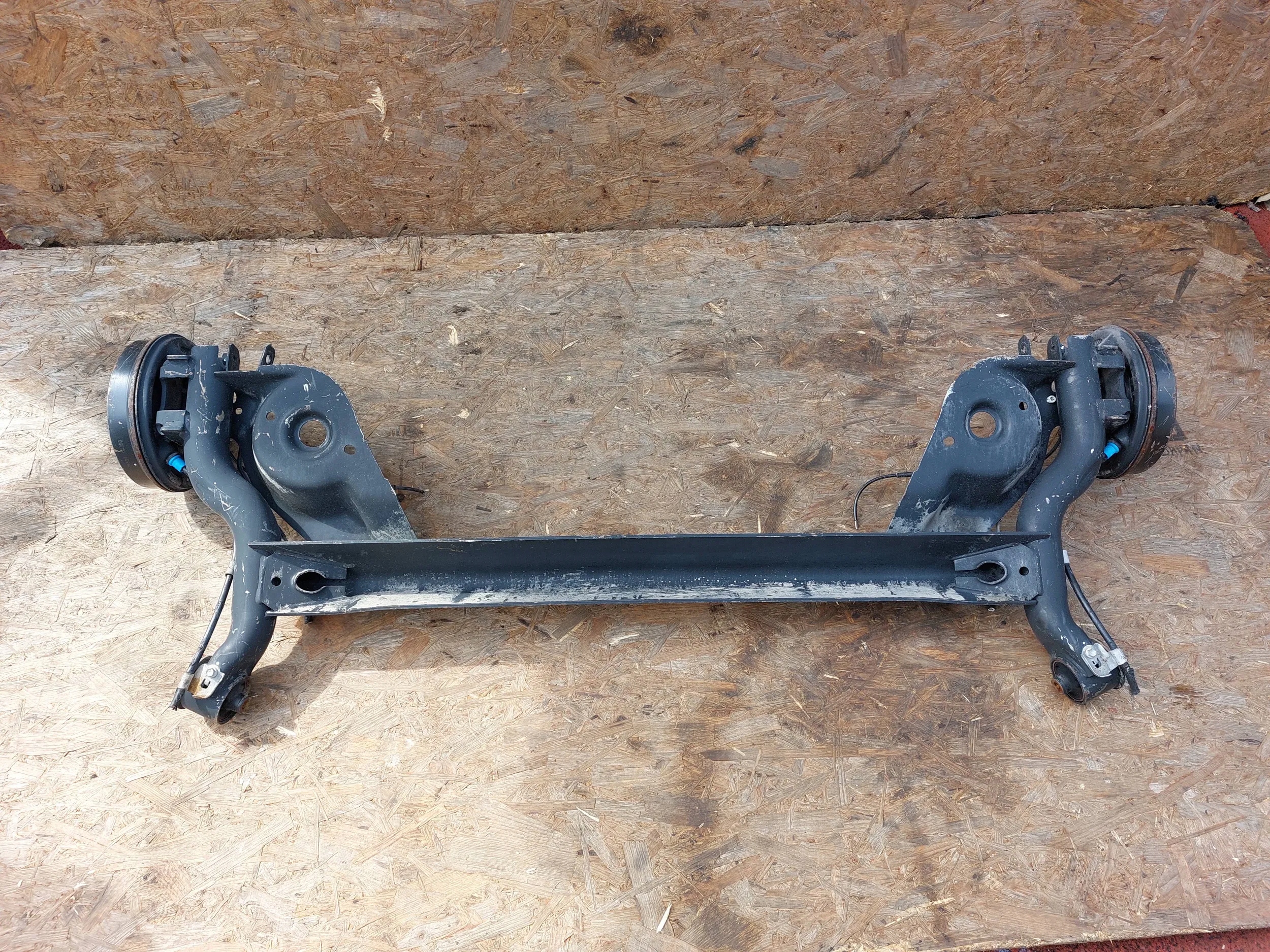 axis rear part sider Toyota Aygo and 06-14