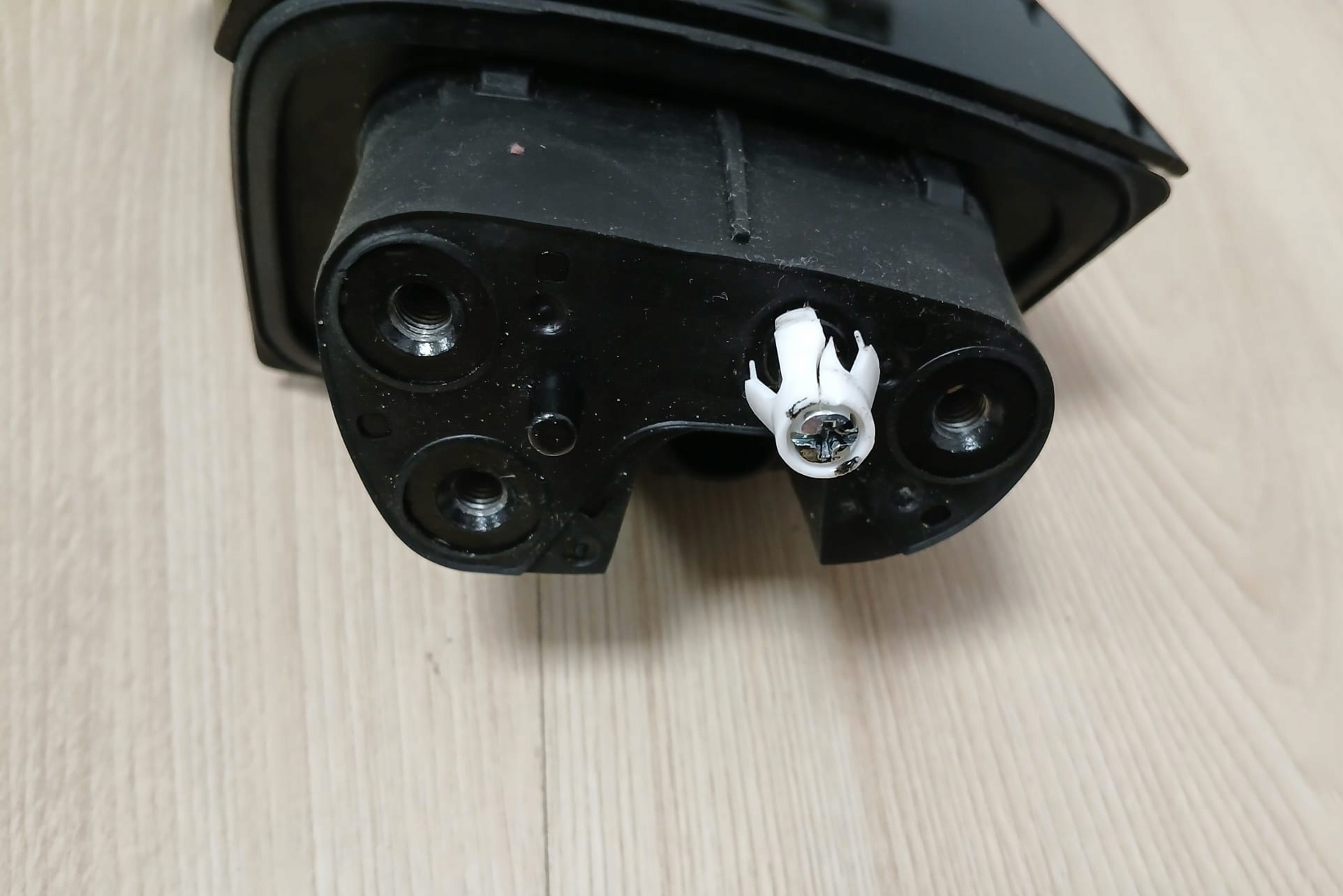 KIA EV9 holder holder of left mirrors EUROPA OE