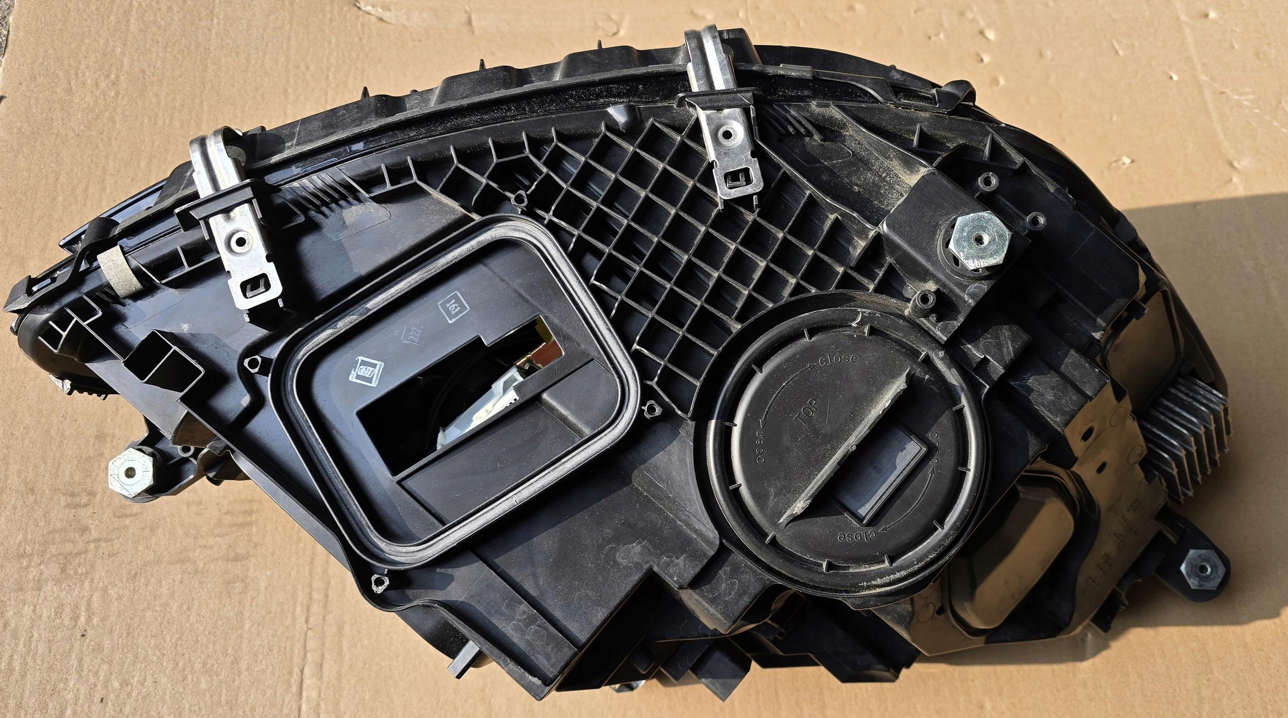 light front front left MERCEDES S-KLASA W222 LIFT A2229062305