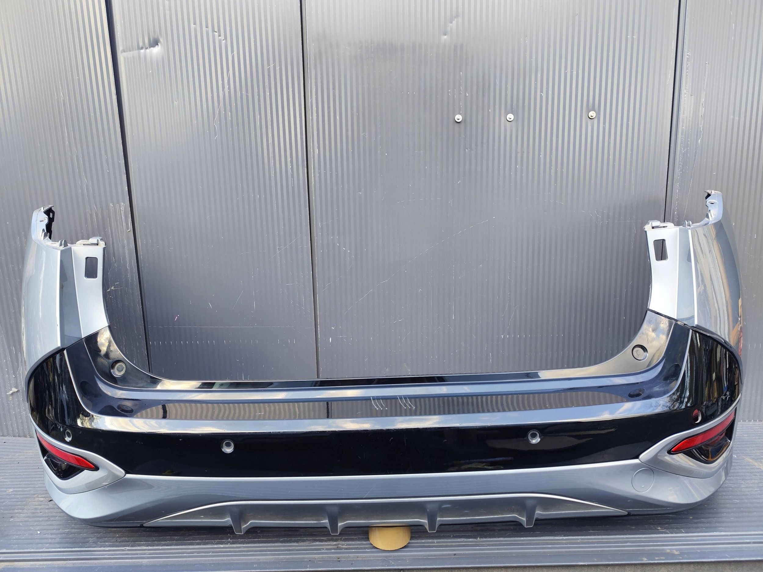 KIA SPORTAGE V GT LINE bumper rear 4xPDC complete