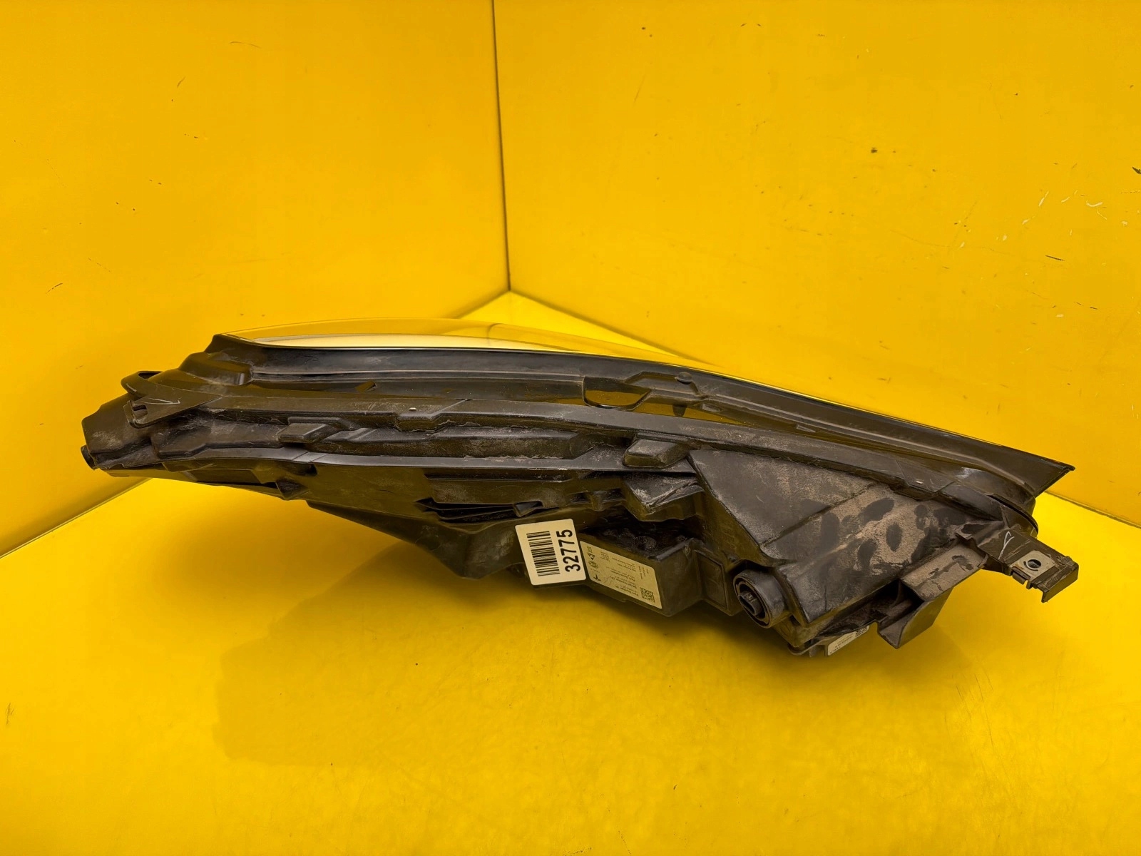 light left front Tesla Y Lift Full Led 1514952-00-D