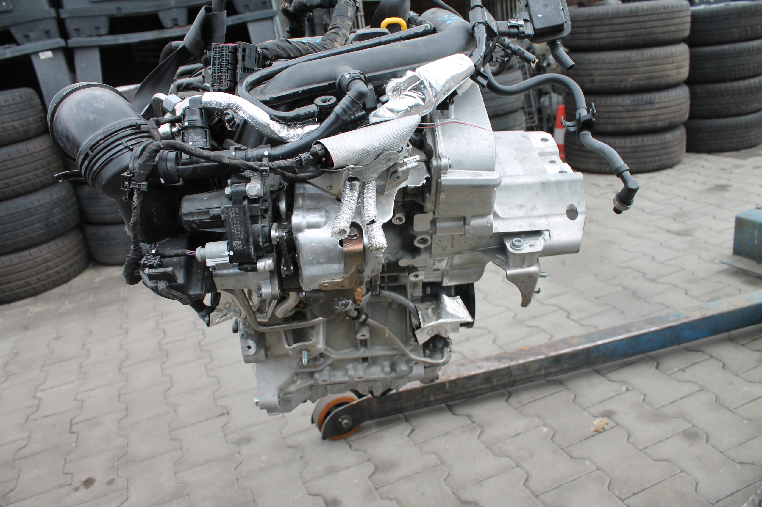 engine complete VW SKODA 1,0 TSI DUS 5TYS KM