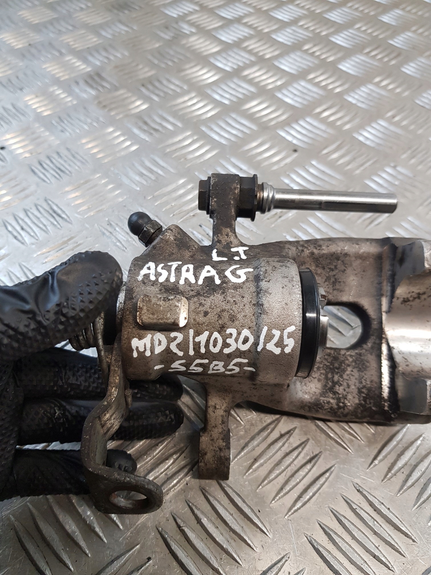 caliper brake left rear part OPEL ASTRA G HB 03R