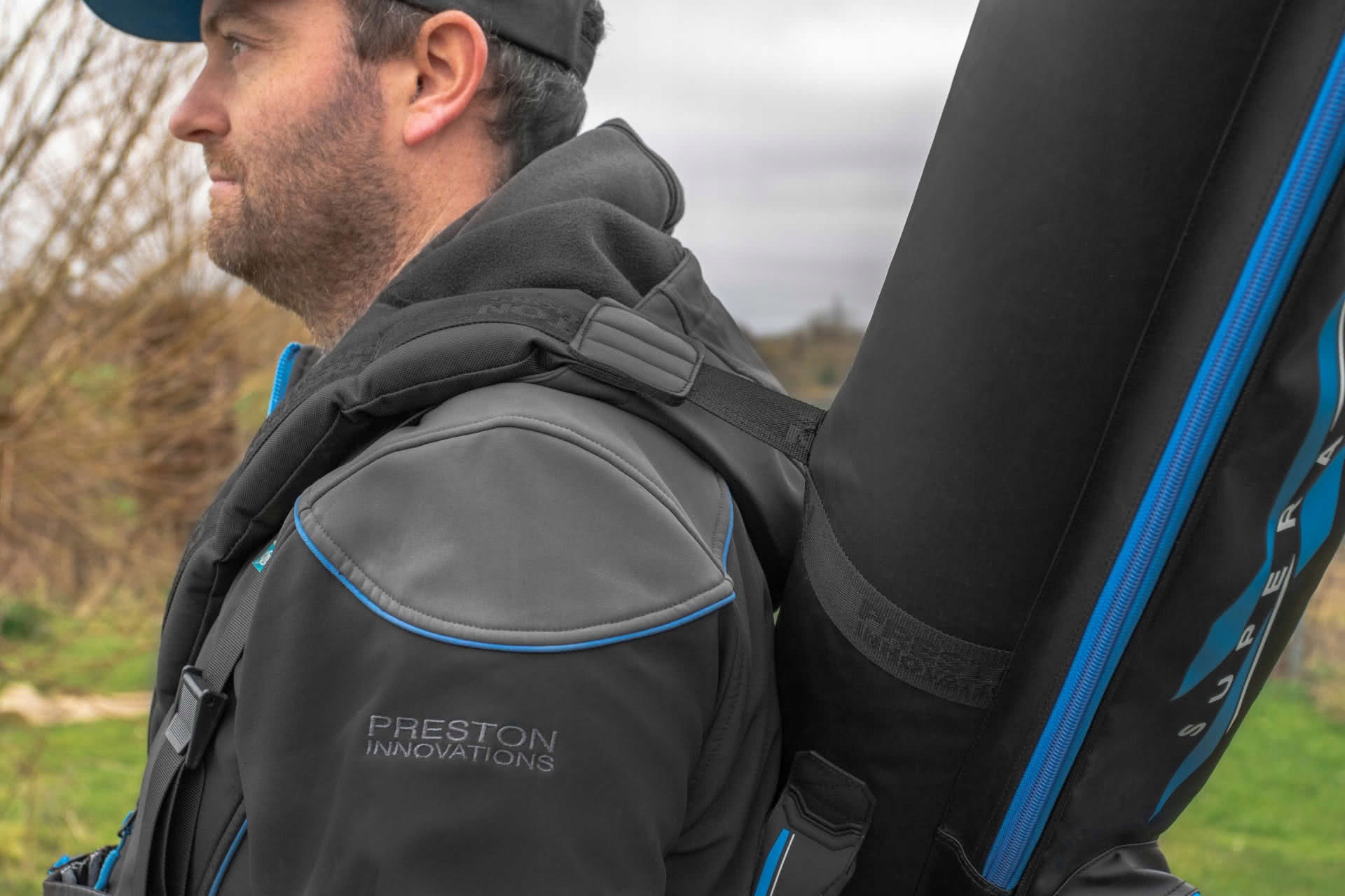 Sztywny pokrowiec na 4 wędki Preston Supera X 4 Rod 175cm