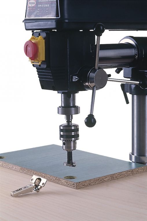 WIERTARKO SEKARKA WIERTARKA STOLOWA 550W PROMA Weight with packaging 67 kg