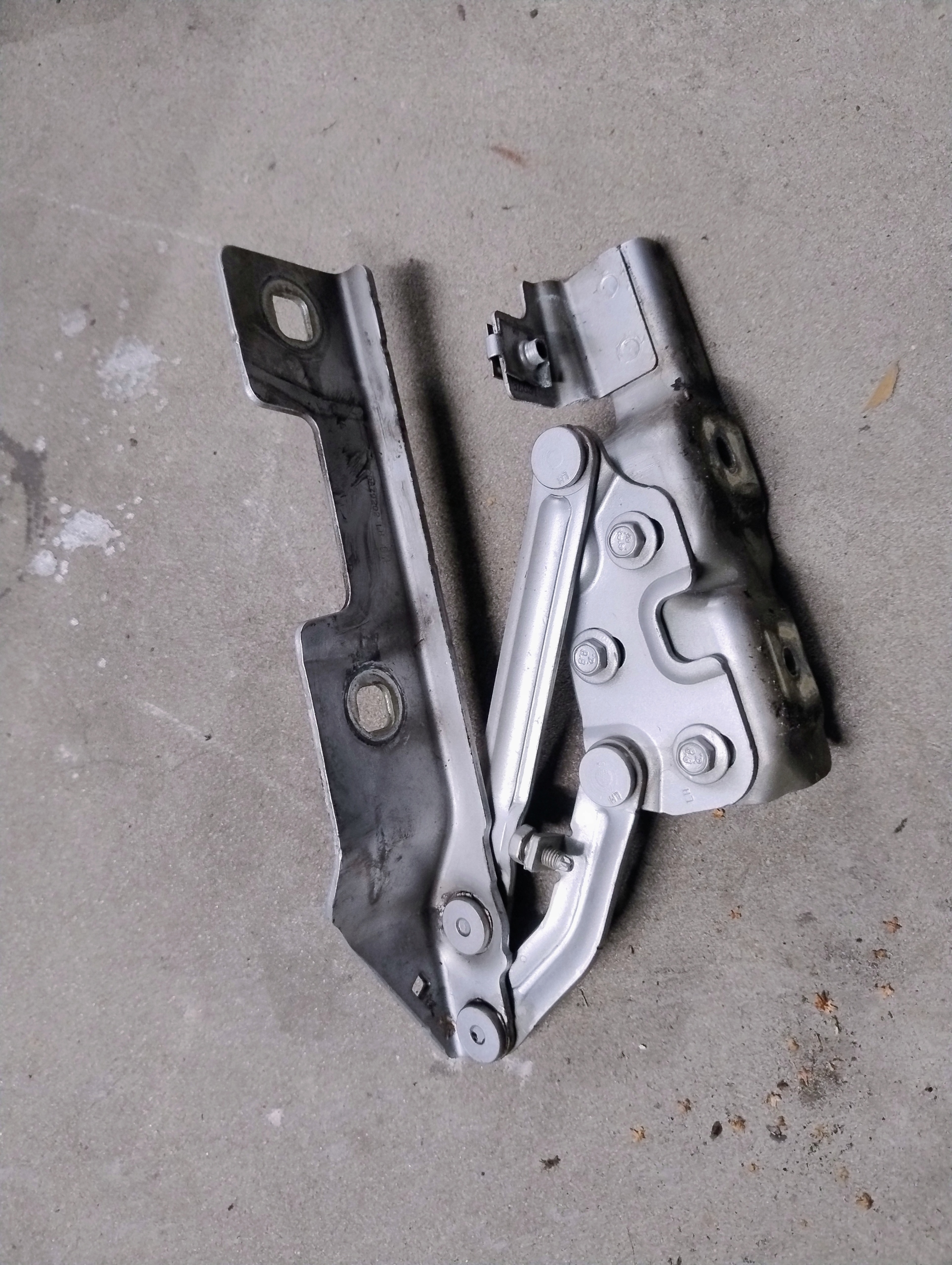 hinge bonnets ASTRA IV J OPEL left Z176 20879202