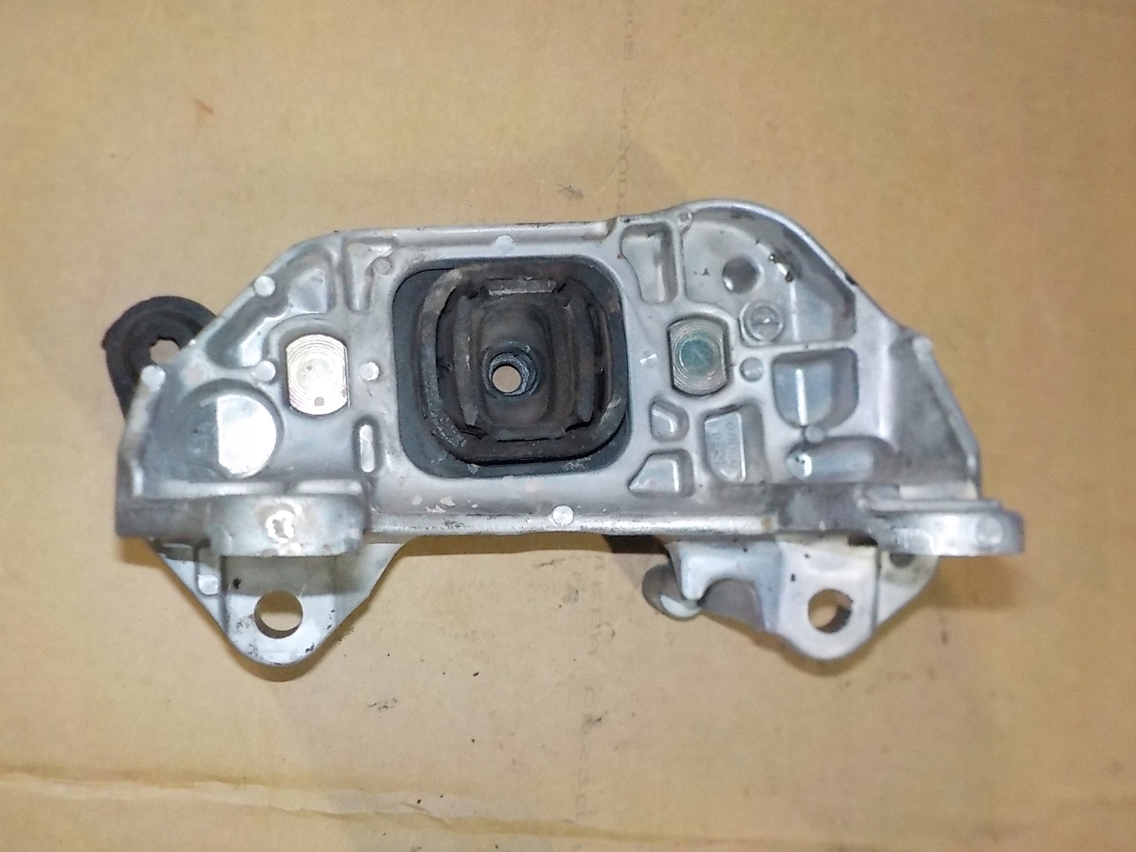Лапа подушка коробки X-TRAIL T32 LIFT