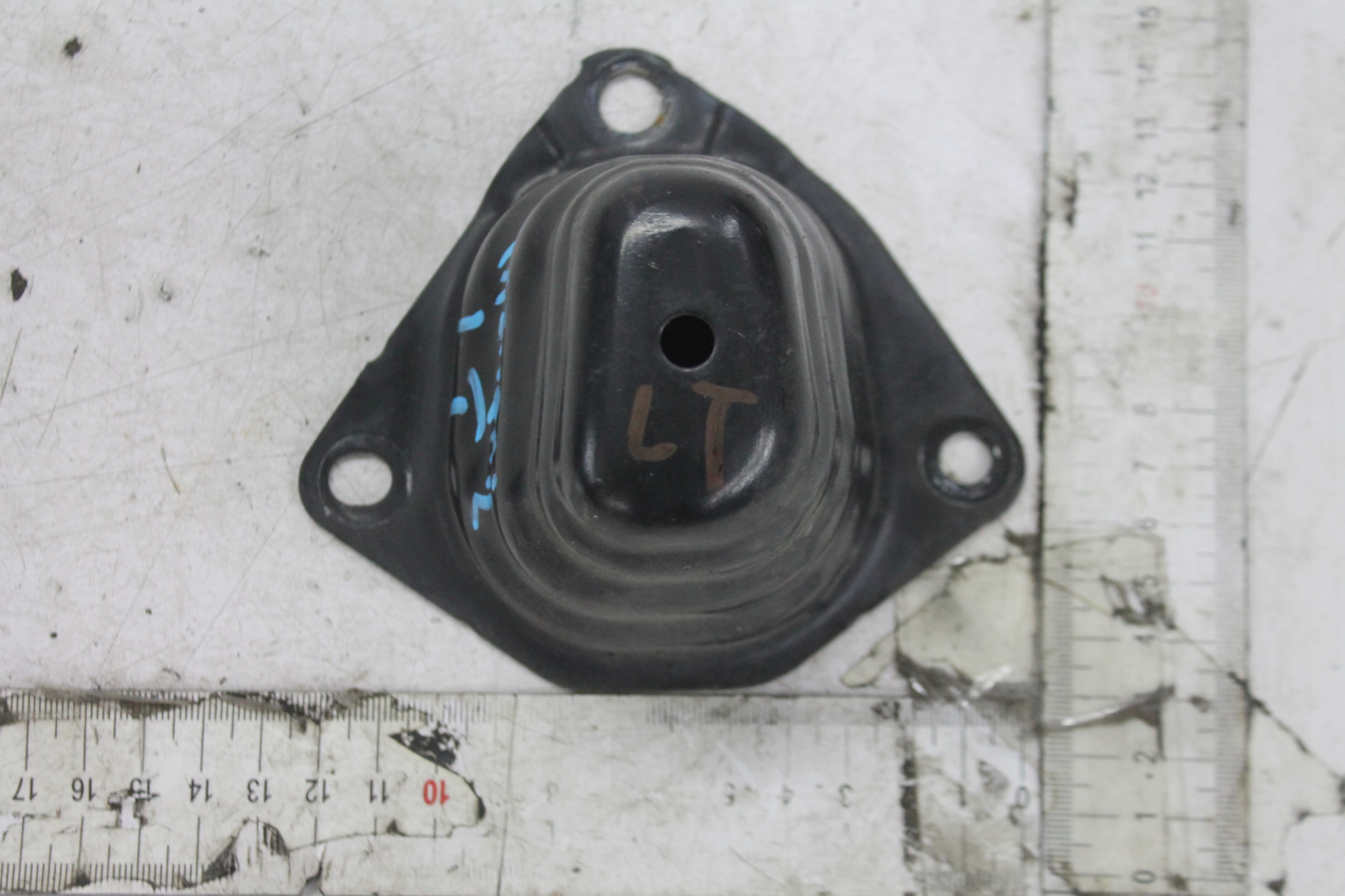 beam tip tip left rear part QASHQAI J10 09-13