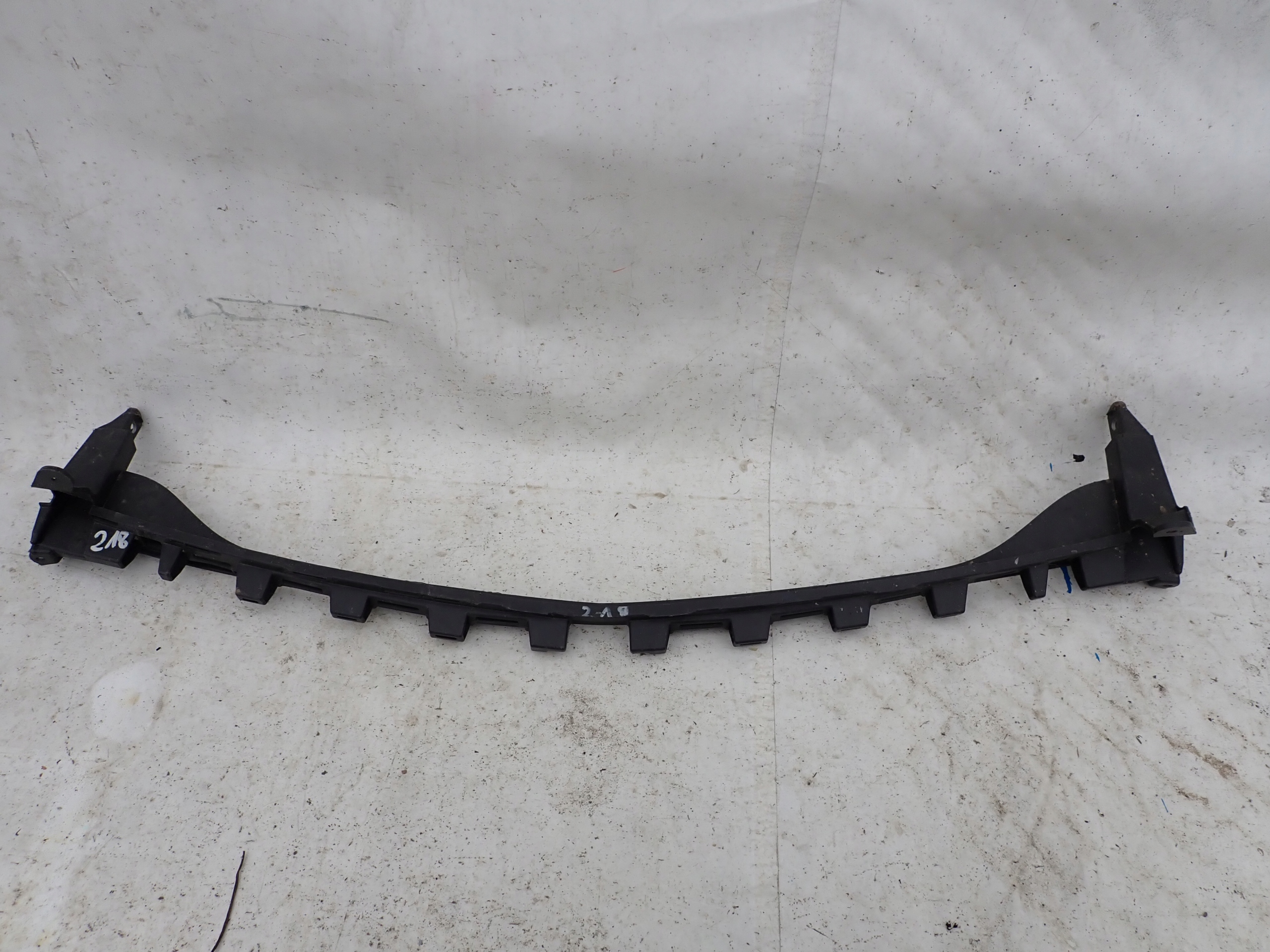 MERCEDES CLS C218 10- Consolle Traversa Anteriore