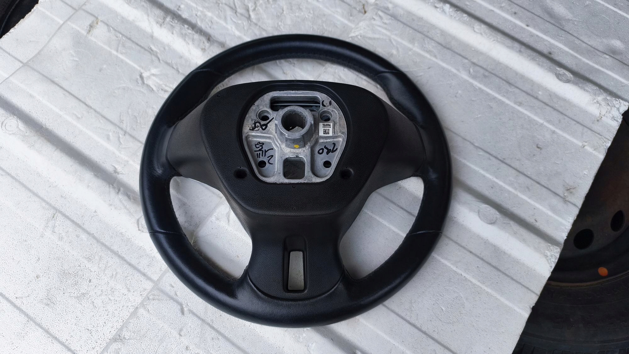 руль opel ADAM 13357747