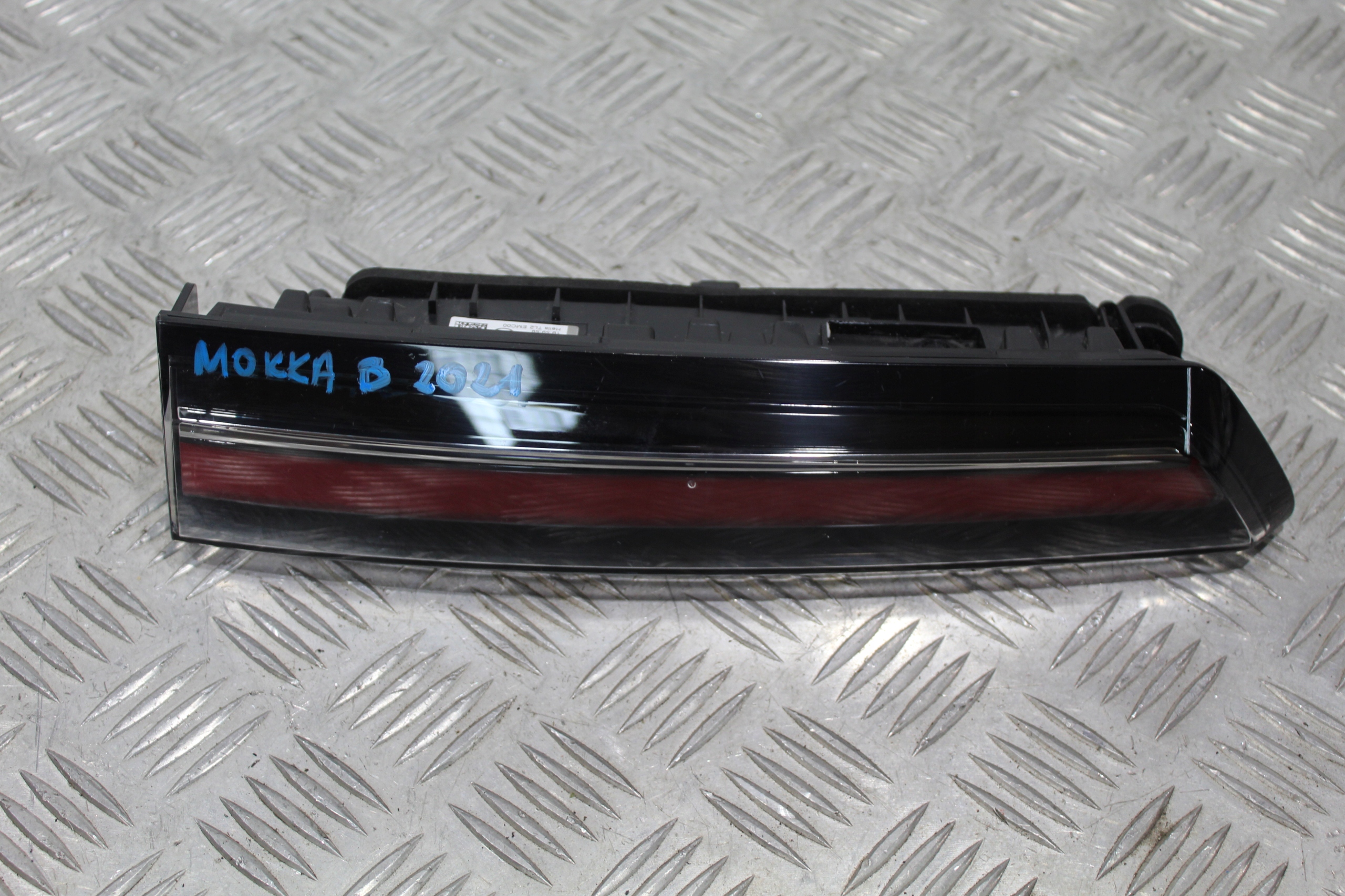 light bonnet right rear part OPEL MOKKA B 9833944580