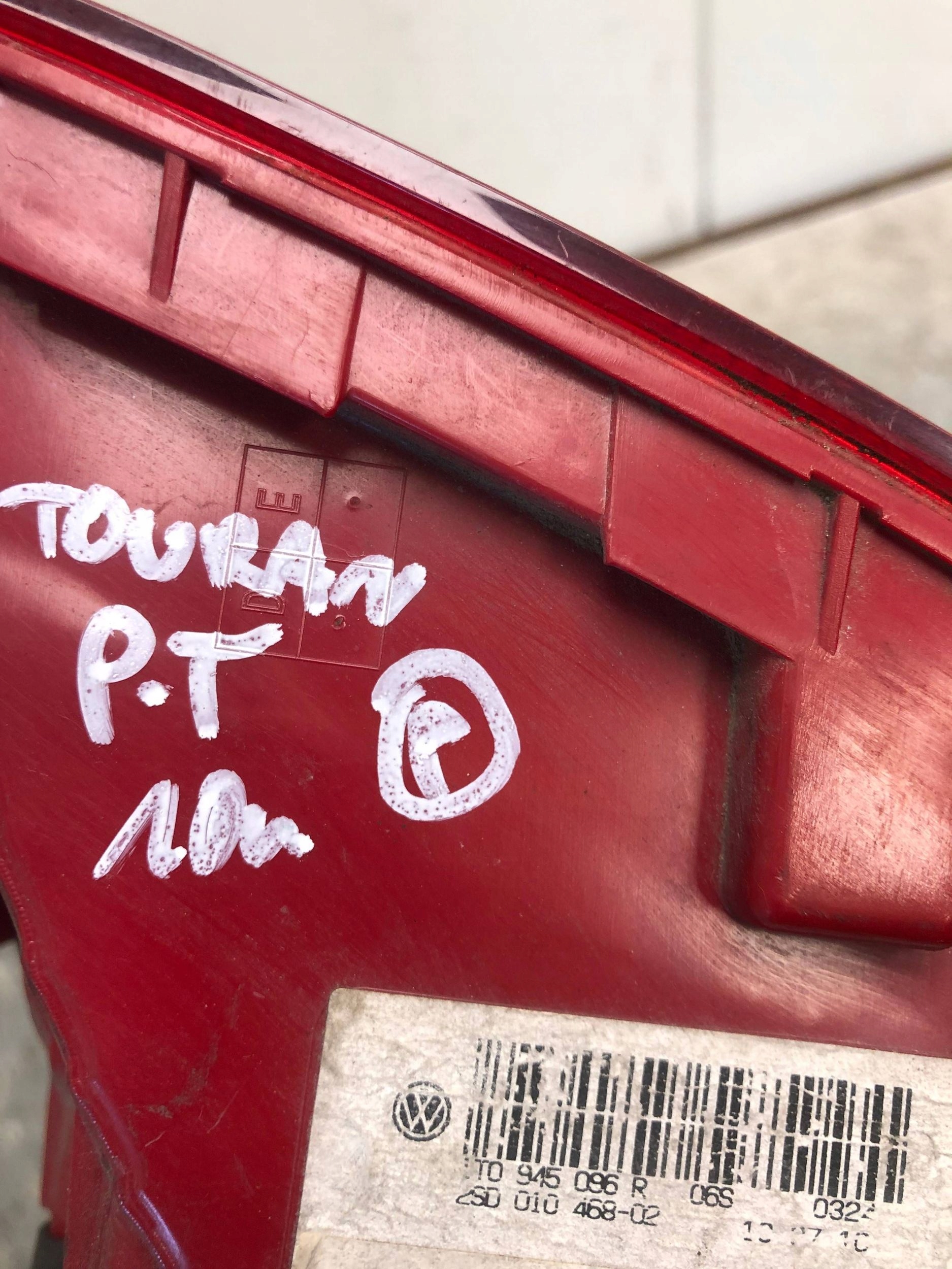 light right rear part VW TOURAN II 1T0945096R