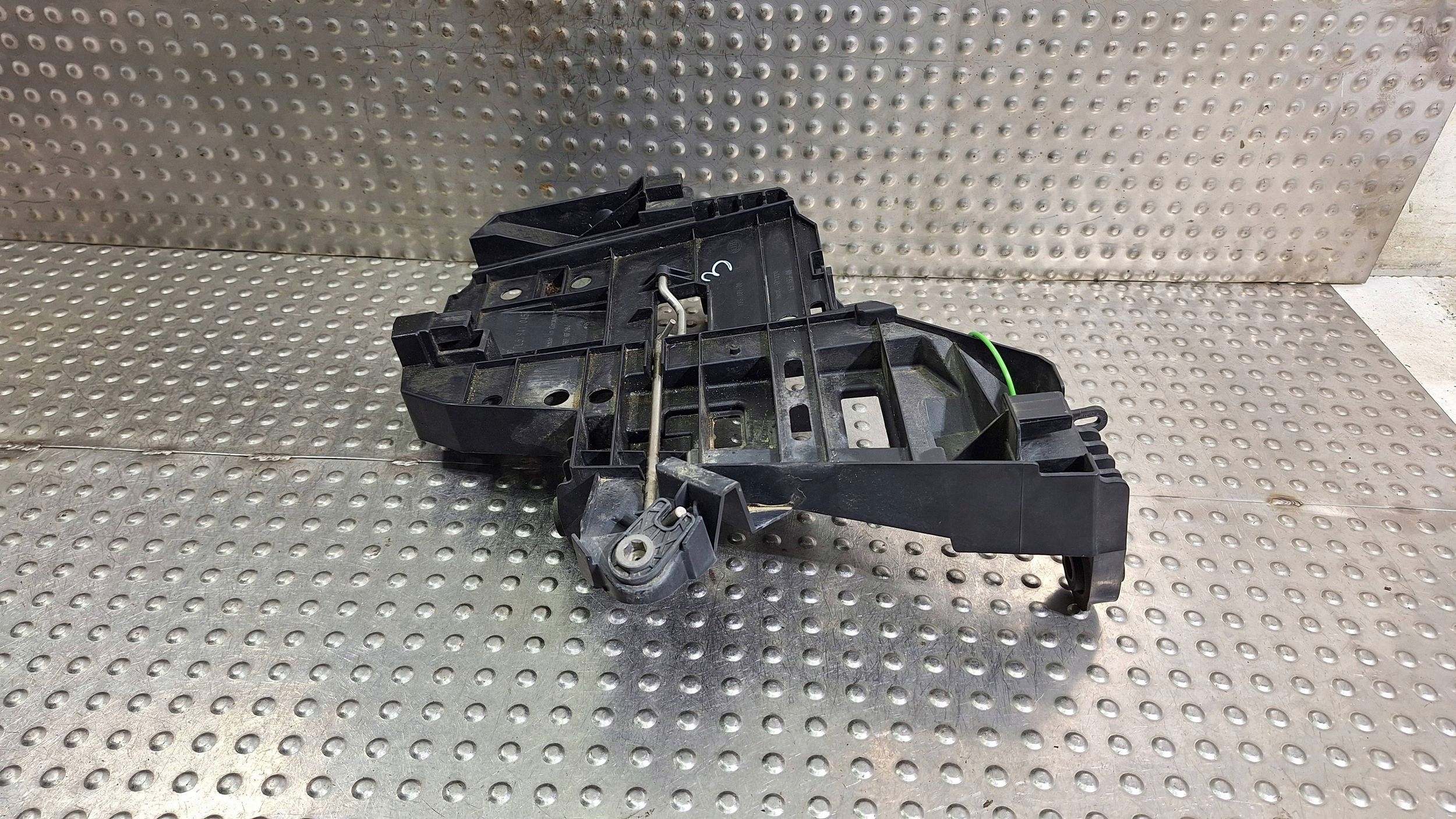 holder lights left front 7L5941045 PORSCHE CAYENNE S and 7L