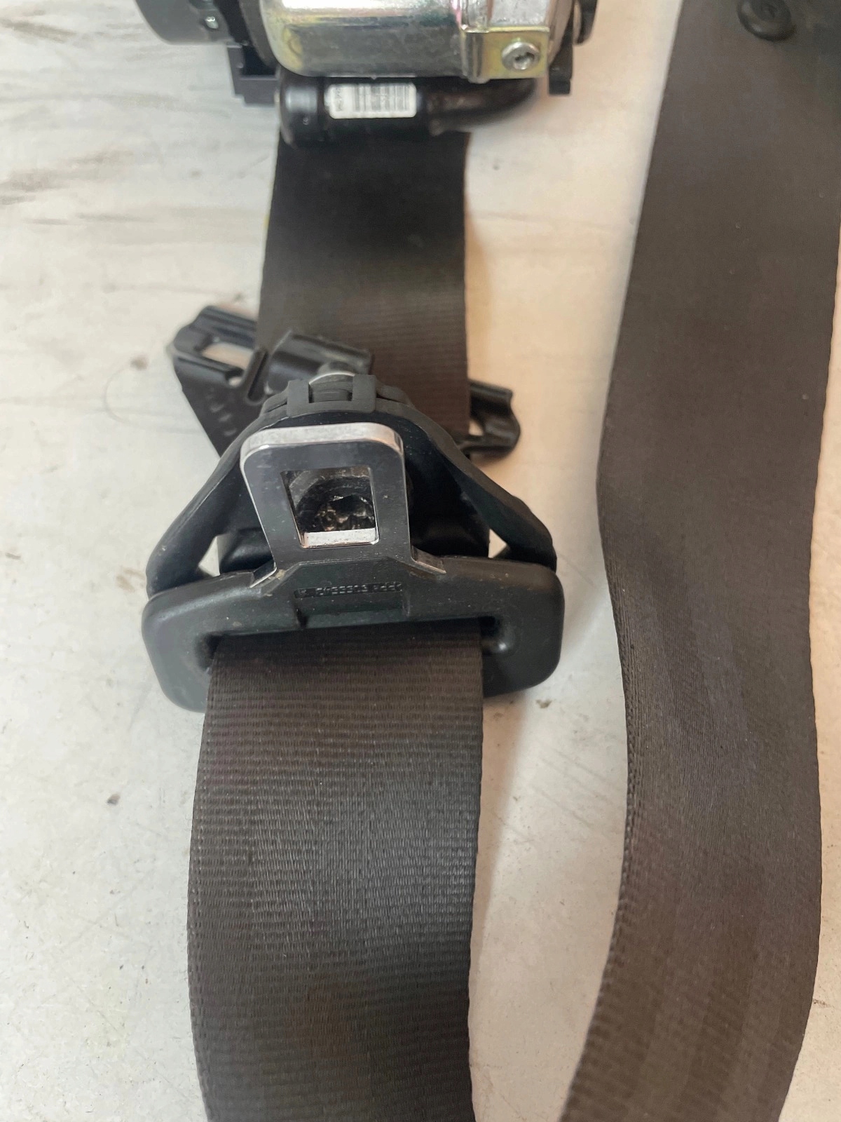 tension belt safety front front left Opel Astra J GTC 3D