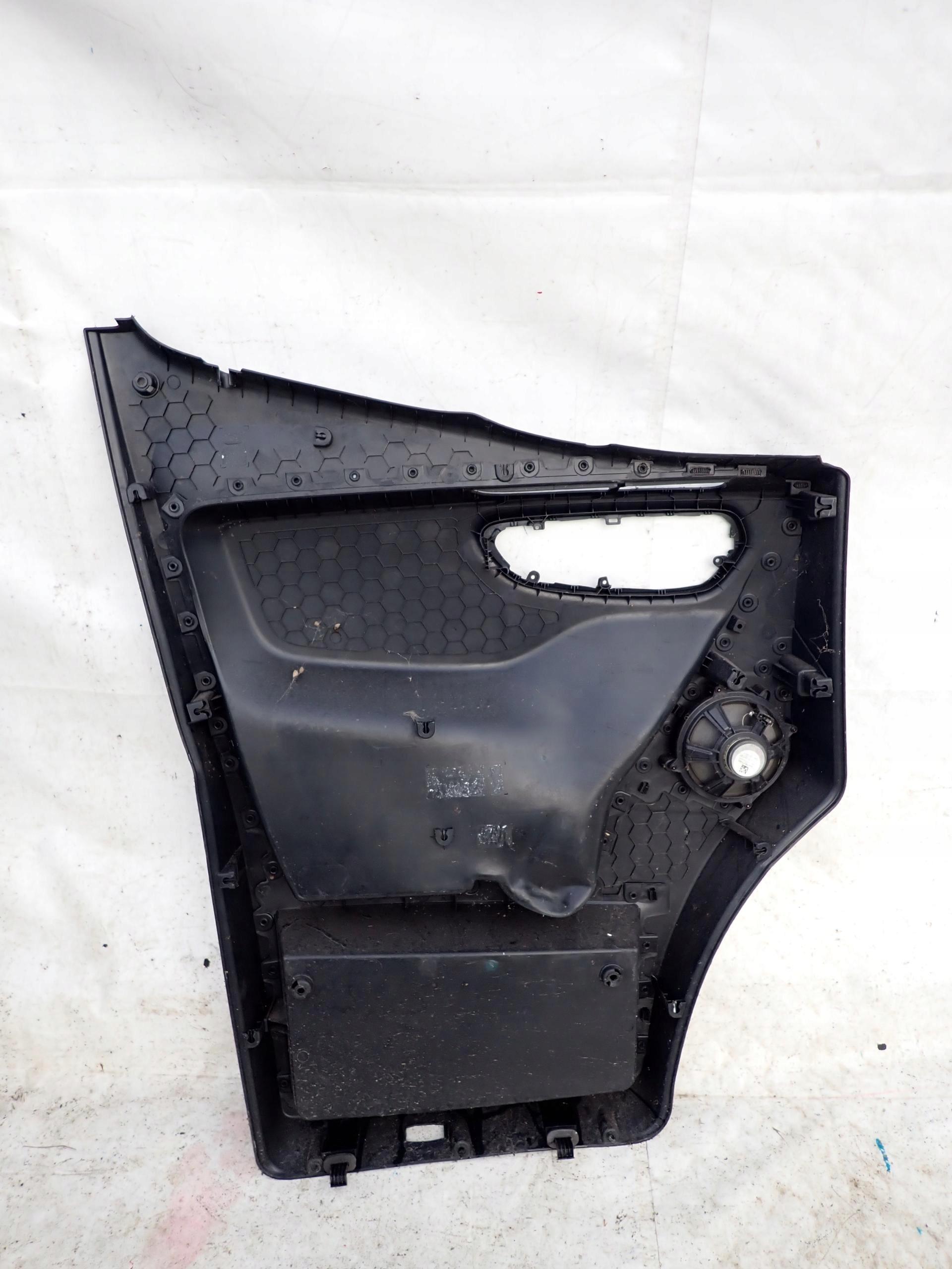 MERCEDES SPRINTER W907 W910 18- upholstery door right
