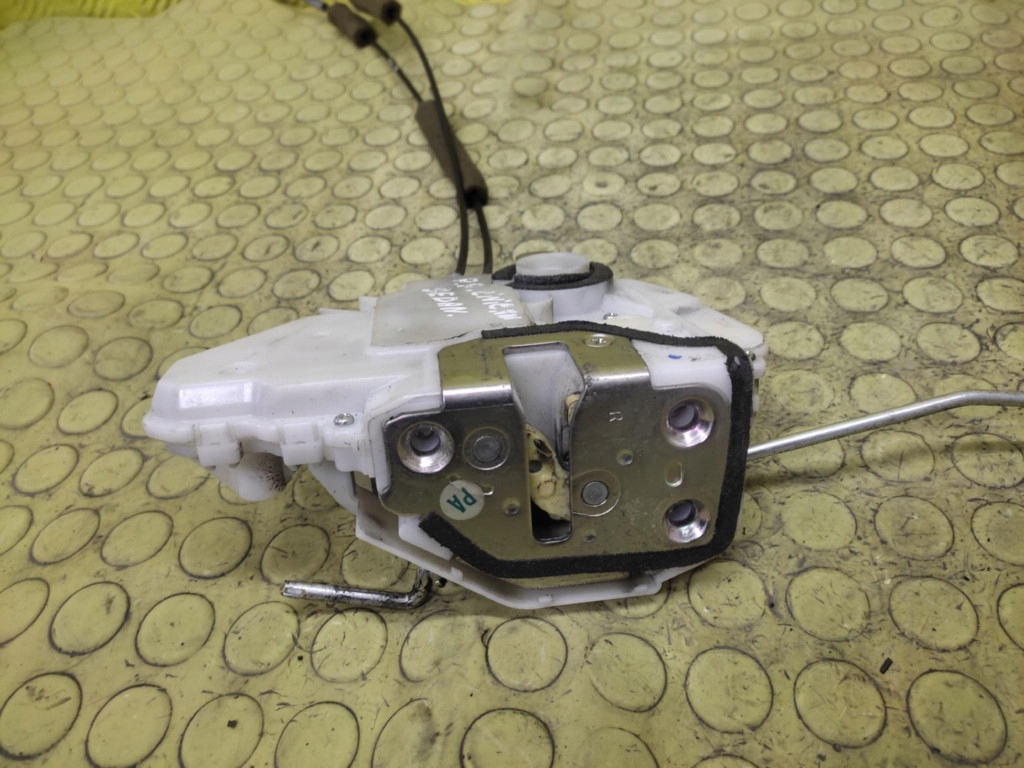 HONDA CIVIC VIII sedan lock door right front