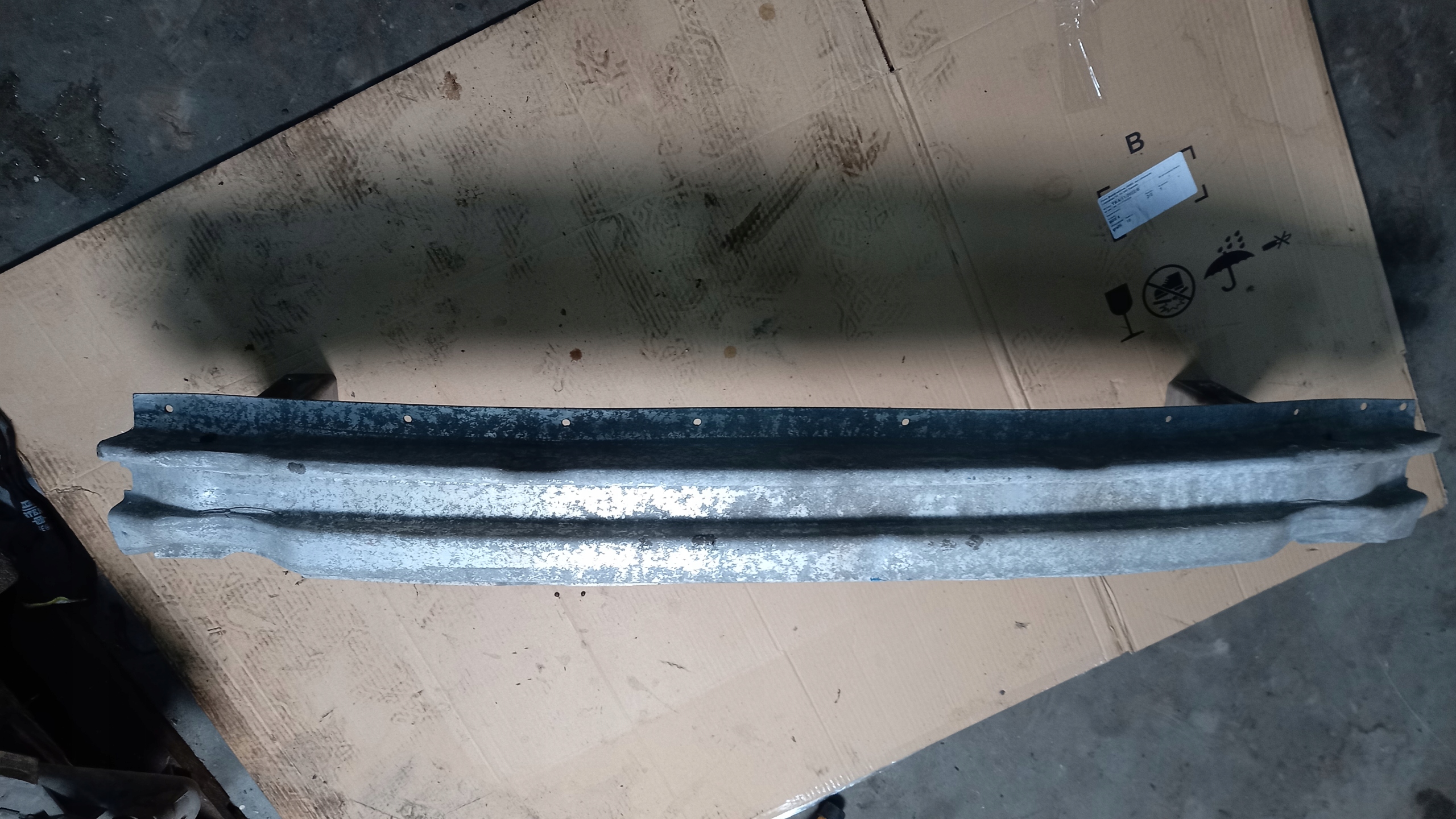 Передняя балка AUDI A4 02R