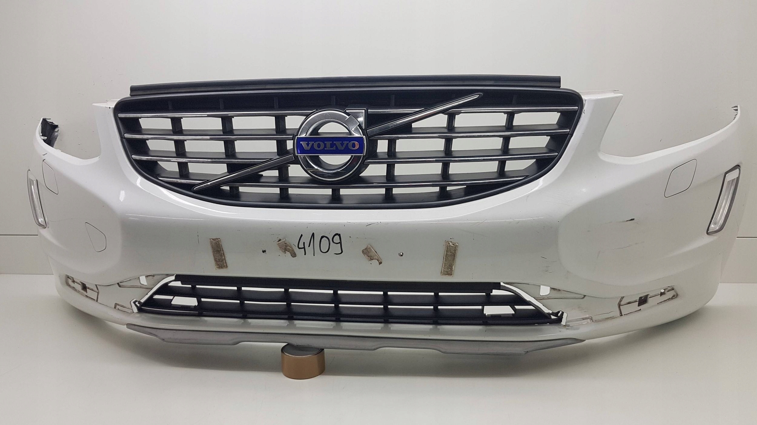 VOLVO XC60 XC 60 LIFT 2013 - bumper front 31323765
