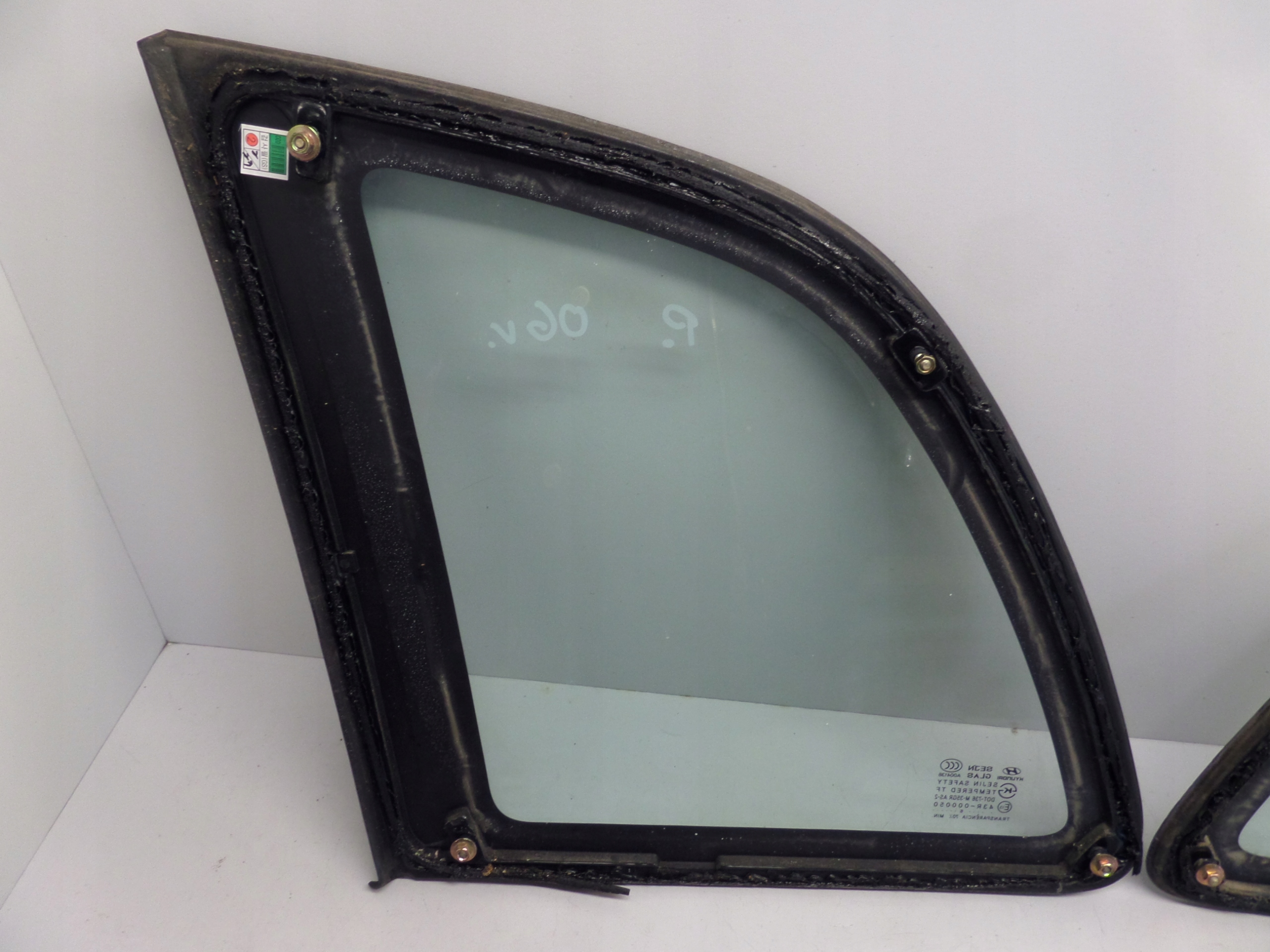 window bodywork left rear part HYUNDAI MATRIX 01-10 2006R