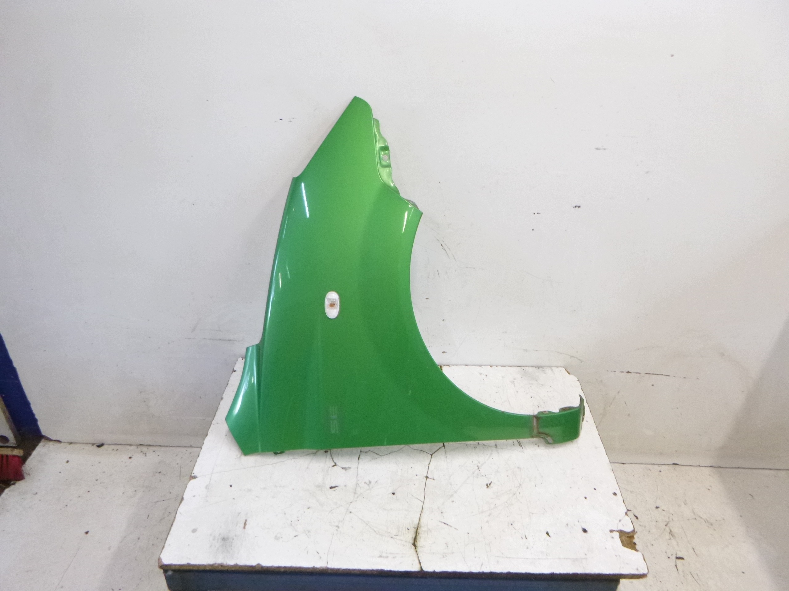 fender right front Chevrolet Matiz 05-10 code 45U green