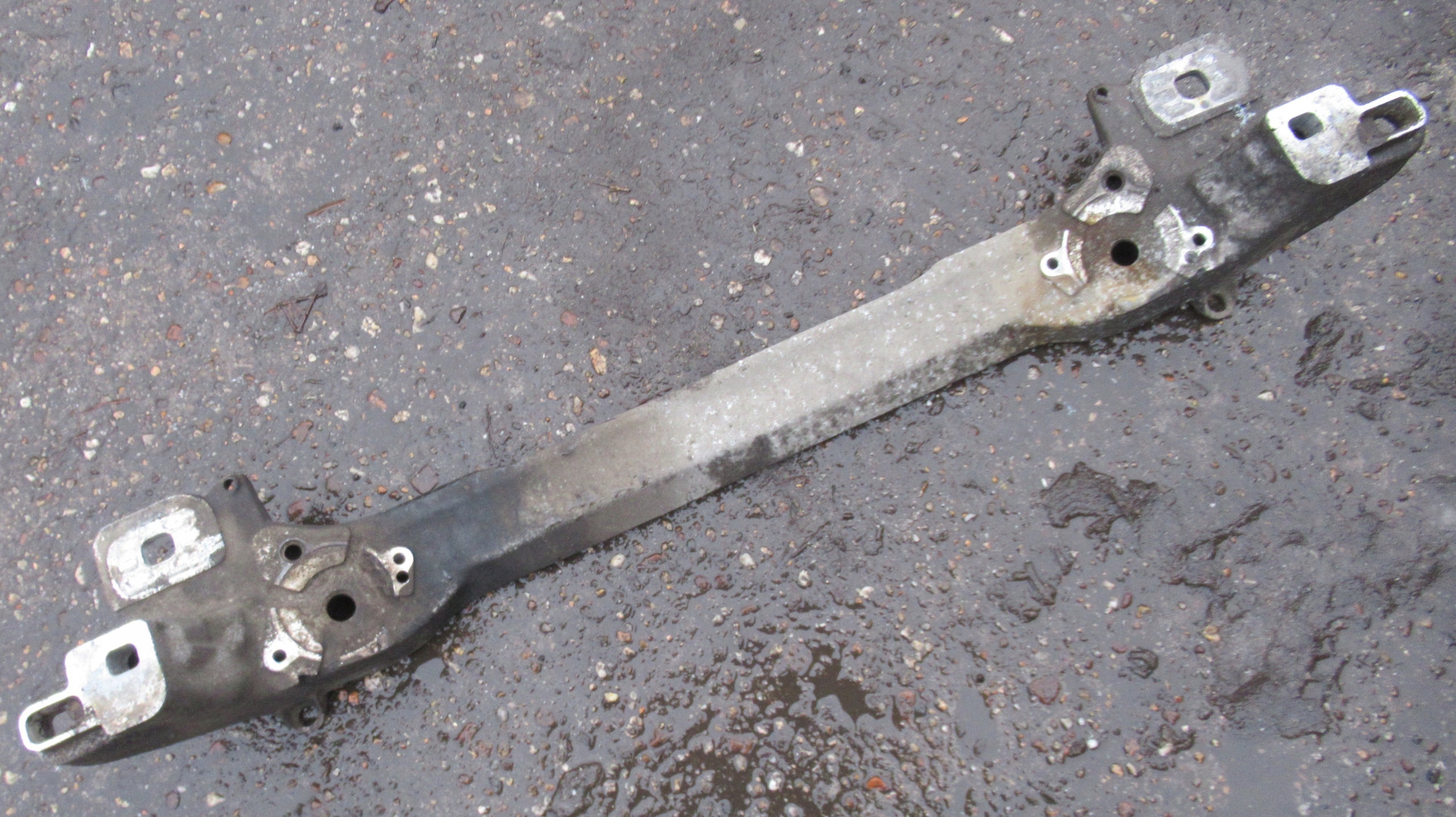AUDI A8 D3 04R holder engine mount 4E0199205K