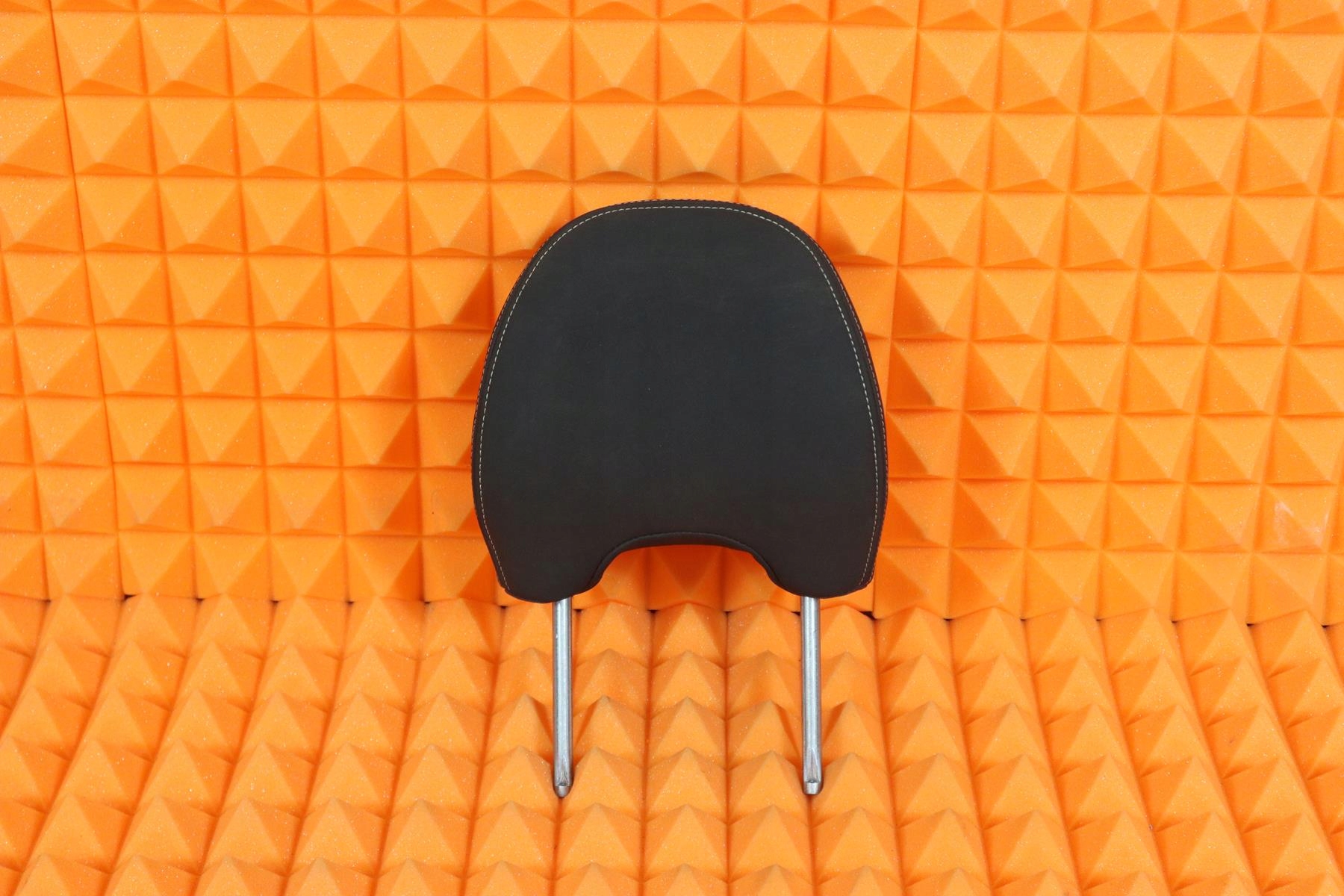 VOLVO C30 ZAGŁÓWEK FOTELA PRAWY PRZÓD R-DESIGN