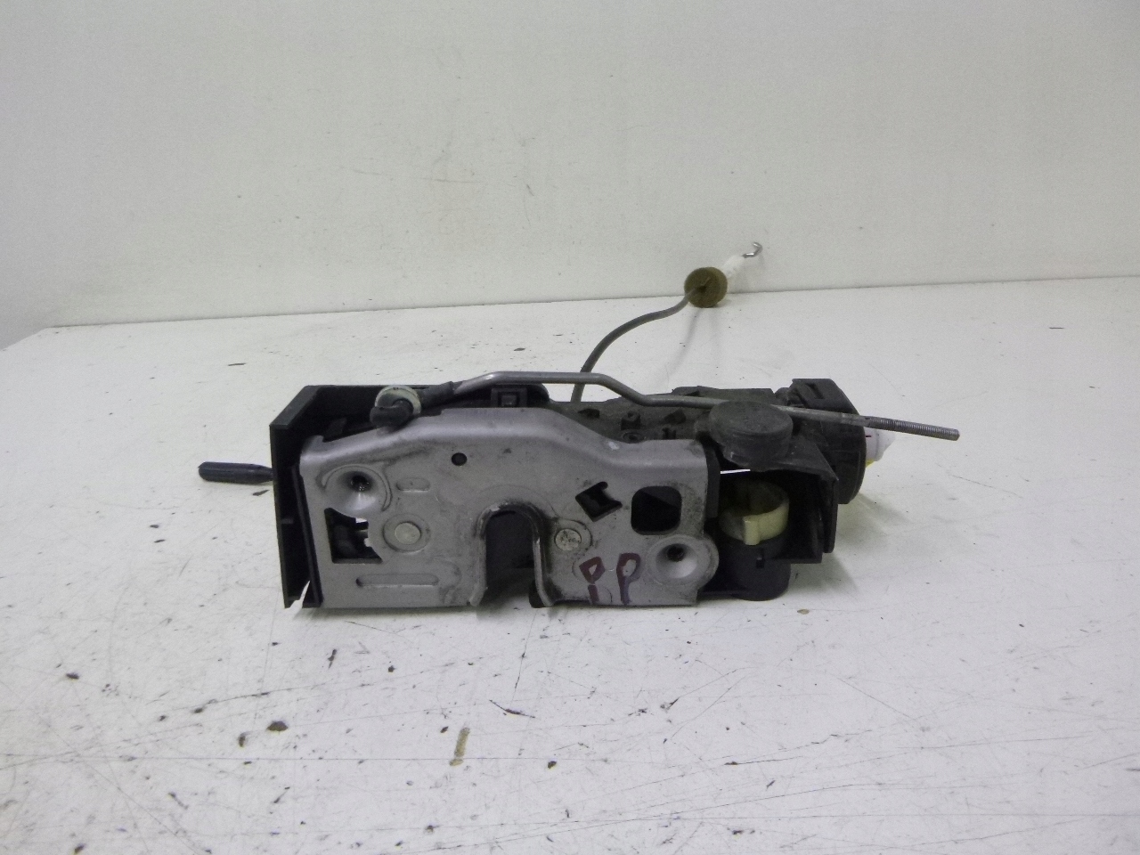 lock door front right Mercedes W168 2003r.