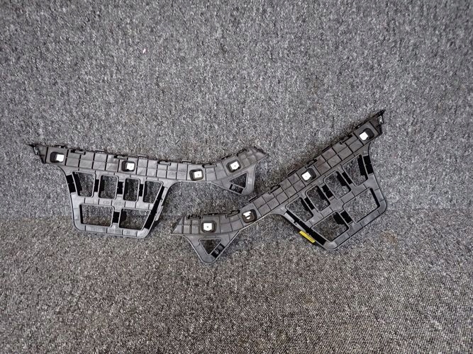 KIA CEED III KOMBI 18- supporti Paraurti kpl 86616-j7300