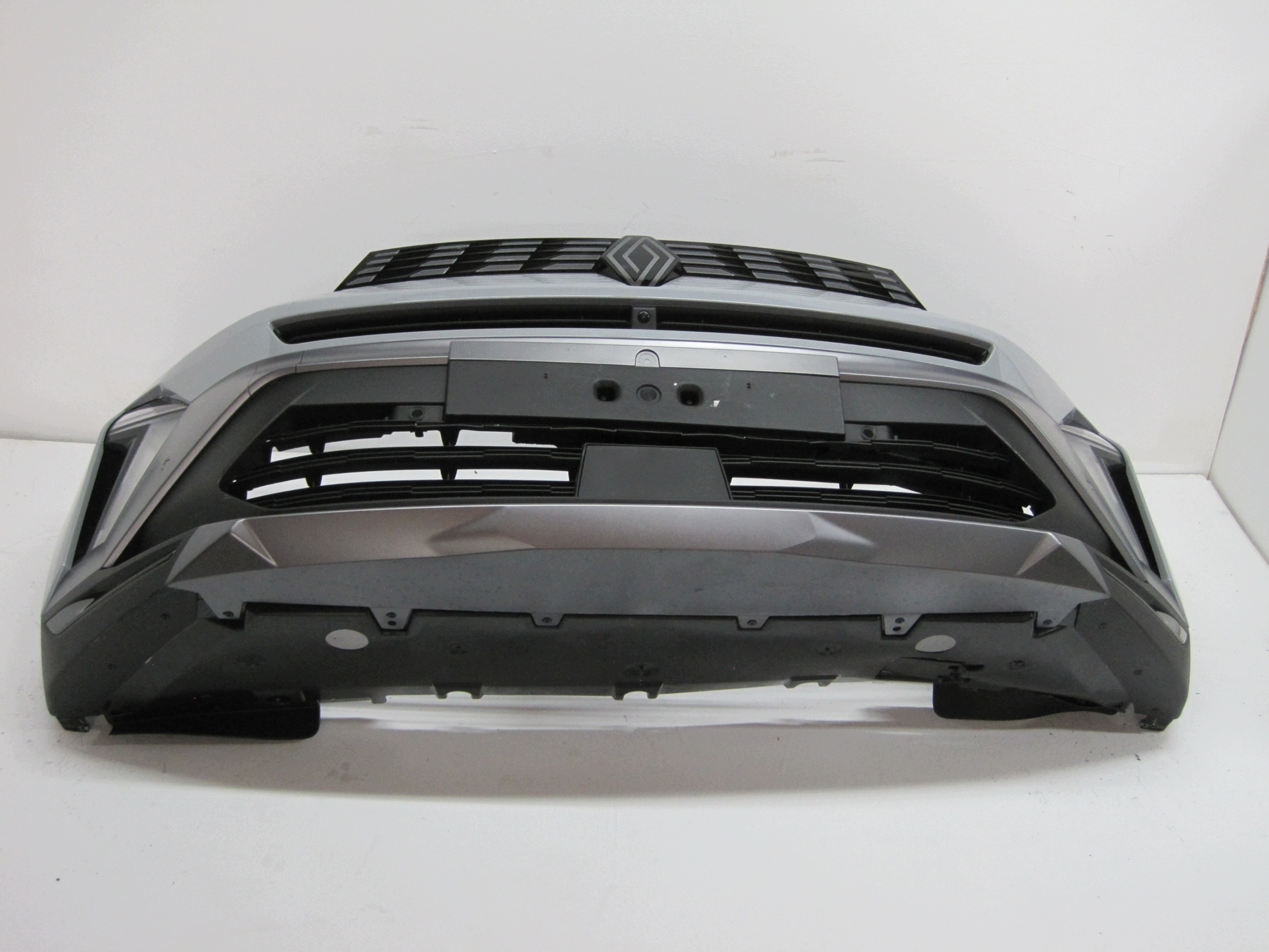 bumper RENAULT SYMBIOZ 6 PDC KAMERA front front