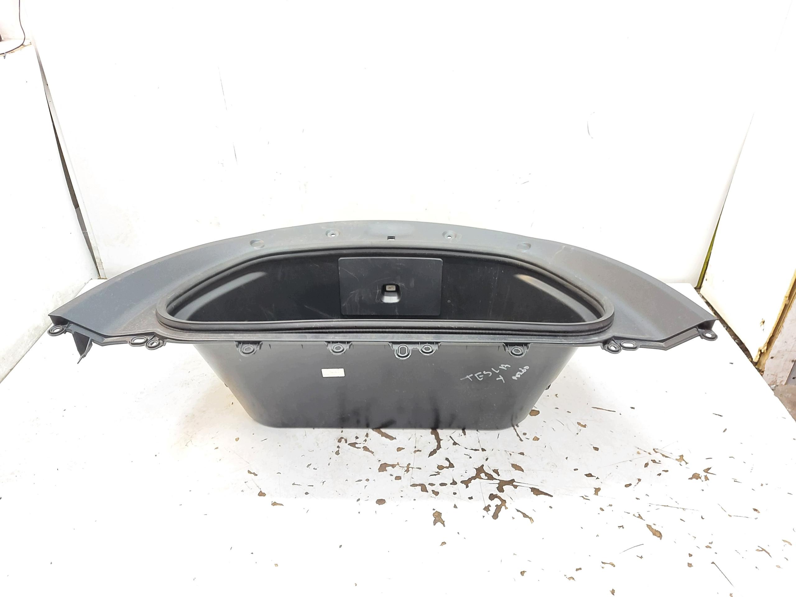 TESLA MODEL Y 2024r sump boot boot 1036010030
