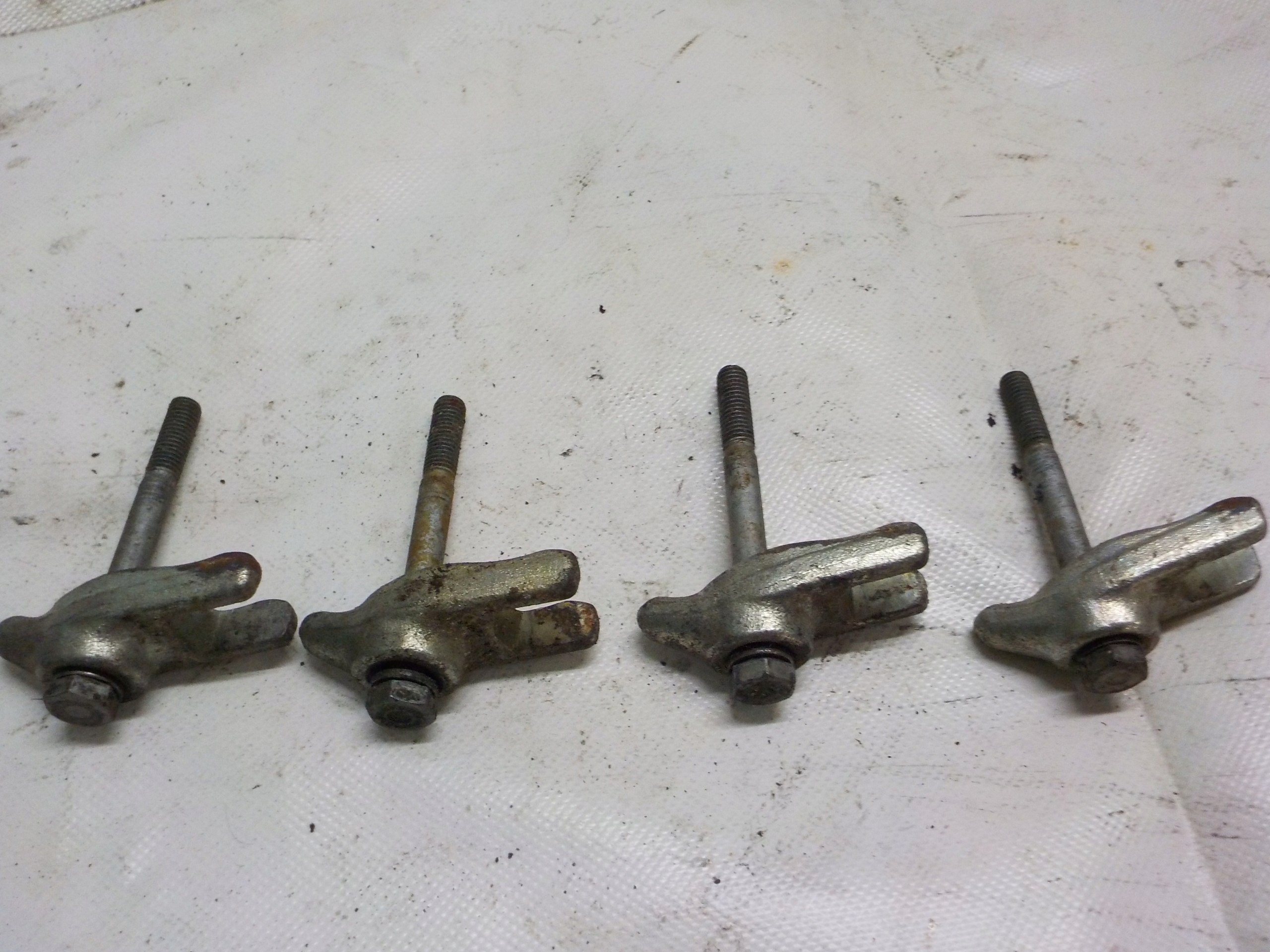 IVECO DAILY VI 3.0 ŁAPKA MOCOWANIE WTRYSKU