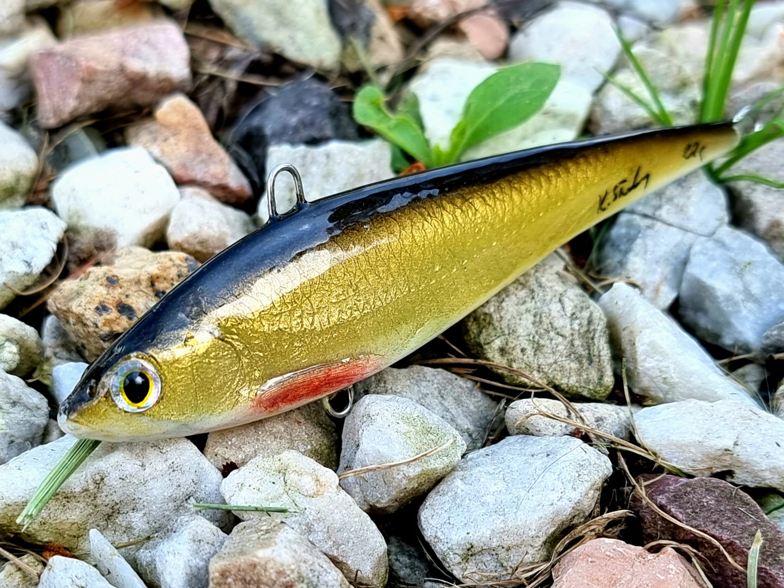 Wobler Kornela Słabego Cykada 9,5cm 22g Złota