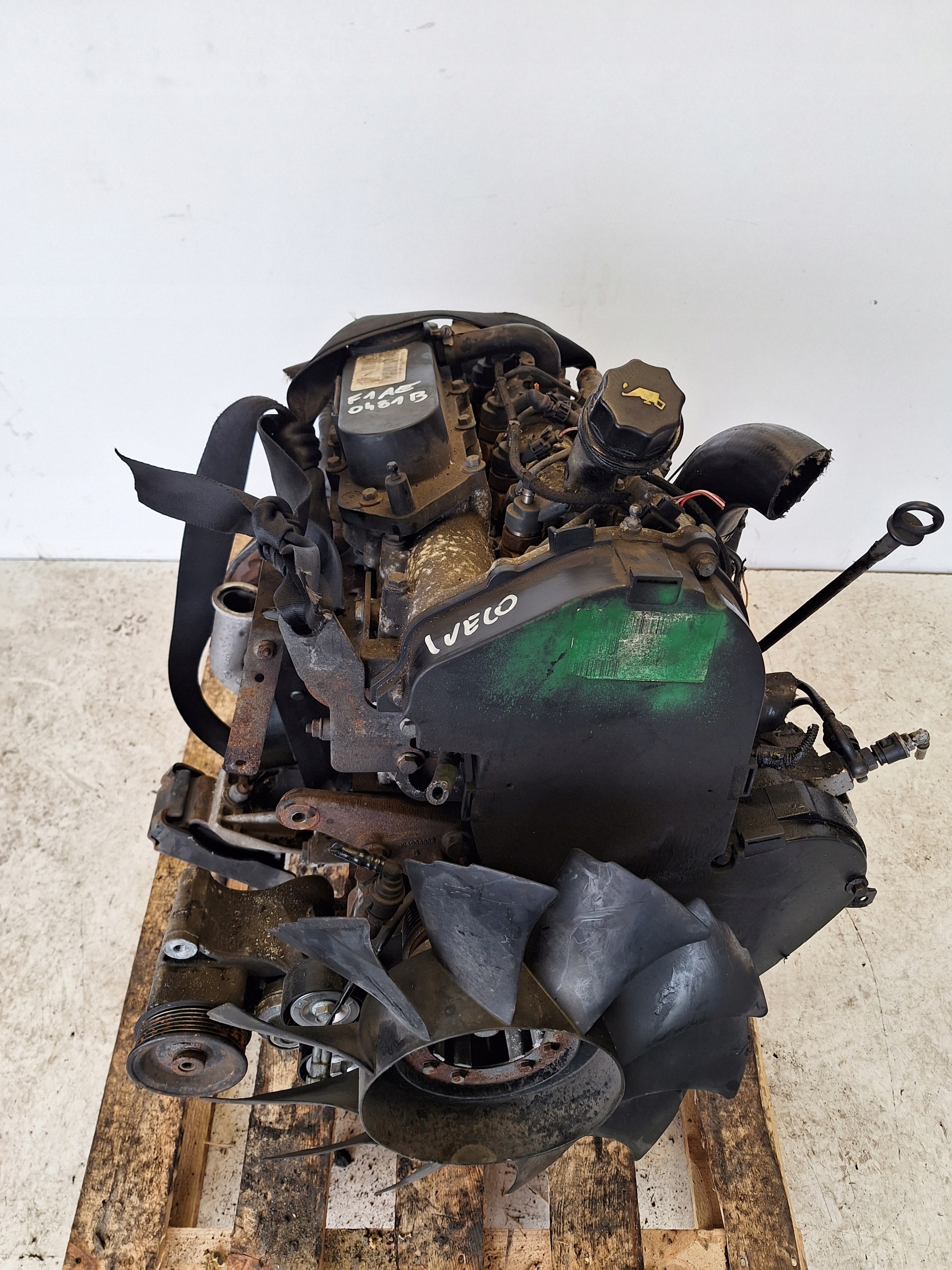 IVECO DAILY III 99-06 engine 2.3 JTD F1AE0481B