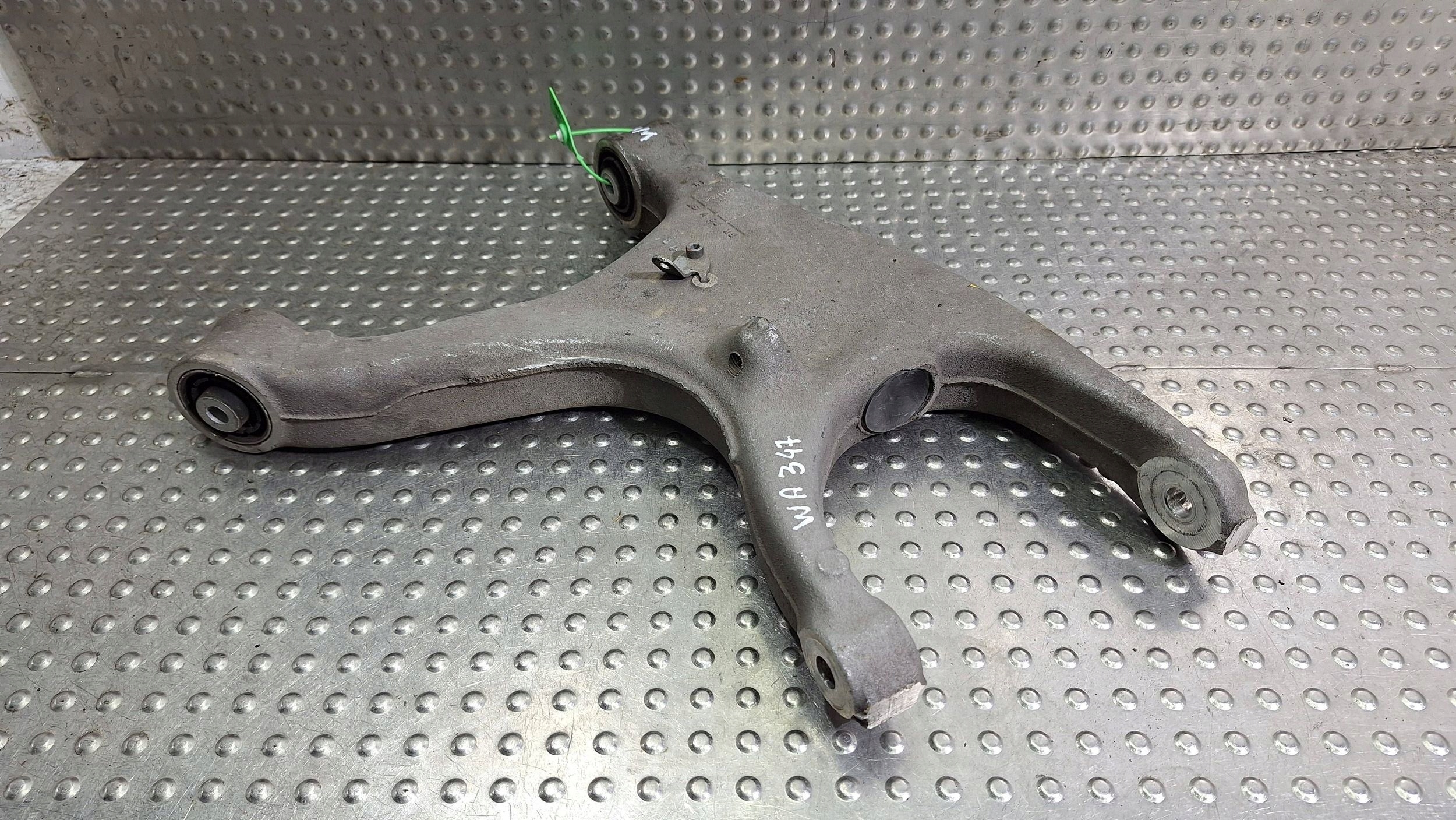 Querlenker Achsträgers links heck 8K0505311J AUDI A4 B8 A5 8T Original