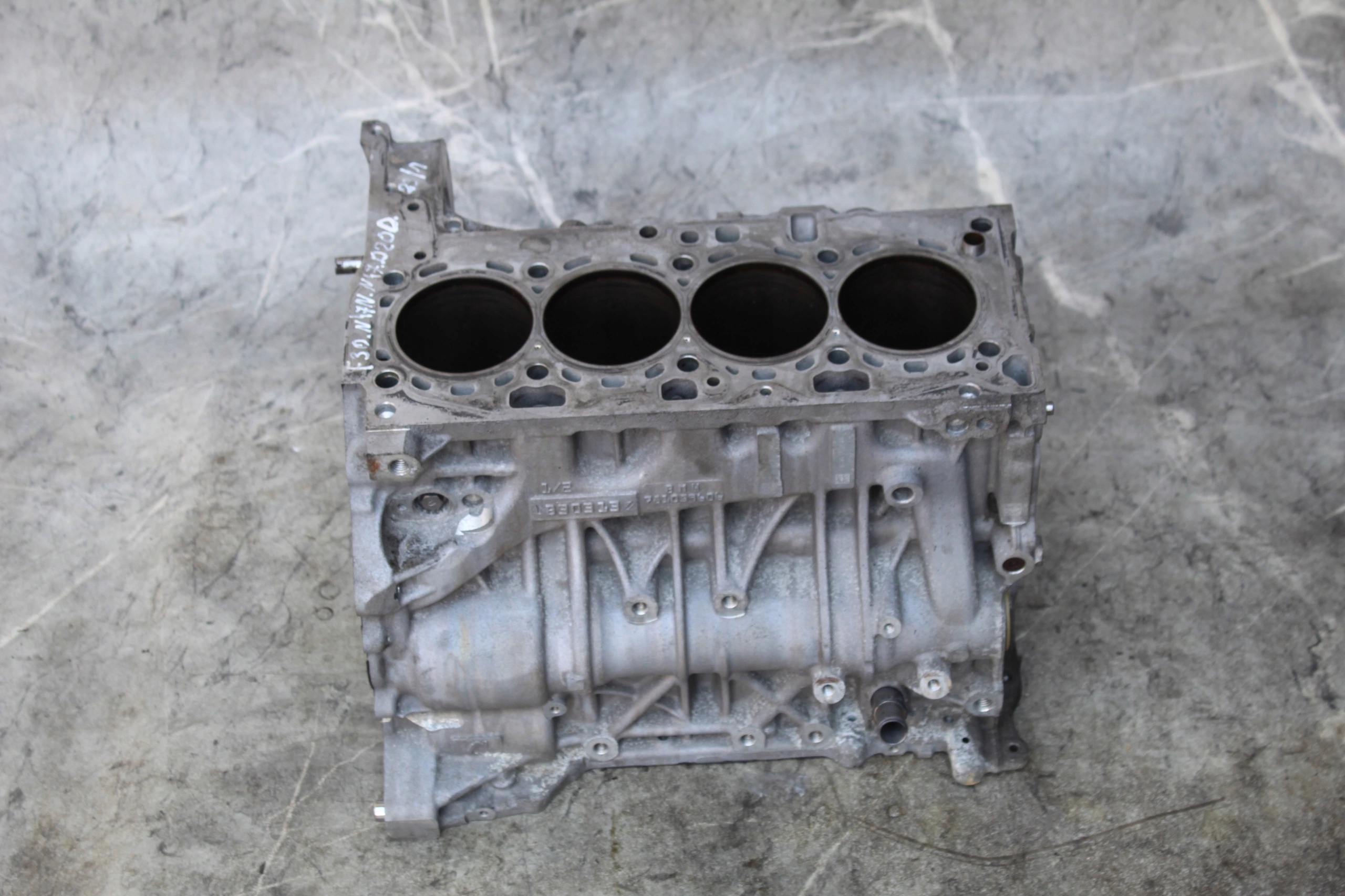 BLOK SILNIKA BMW N47N N47D20 2.0D BMW F30 7810596 30313 NOMINAŁ