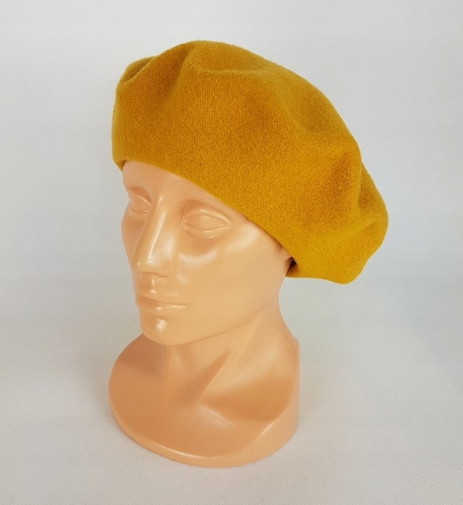 94 BERET FEZKO SZAFRANOWY WEŁNA rozm. 10,5" Rozmiar inny