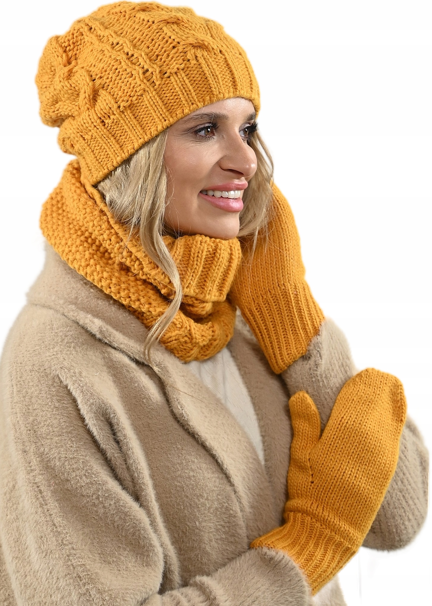 Čepice Nákrčník Rukavice teplá zimní sada módní Medová barva