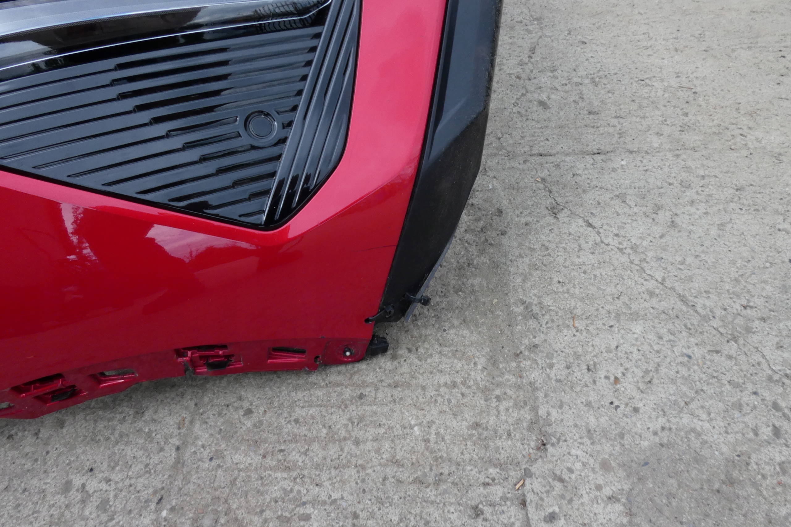 PEUGEOT 408 complete front bumper bonnet lights EVH