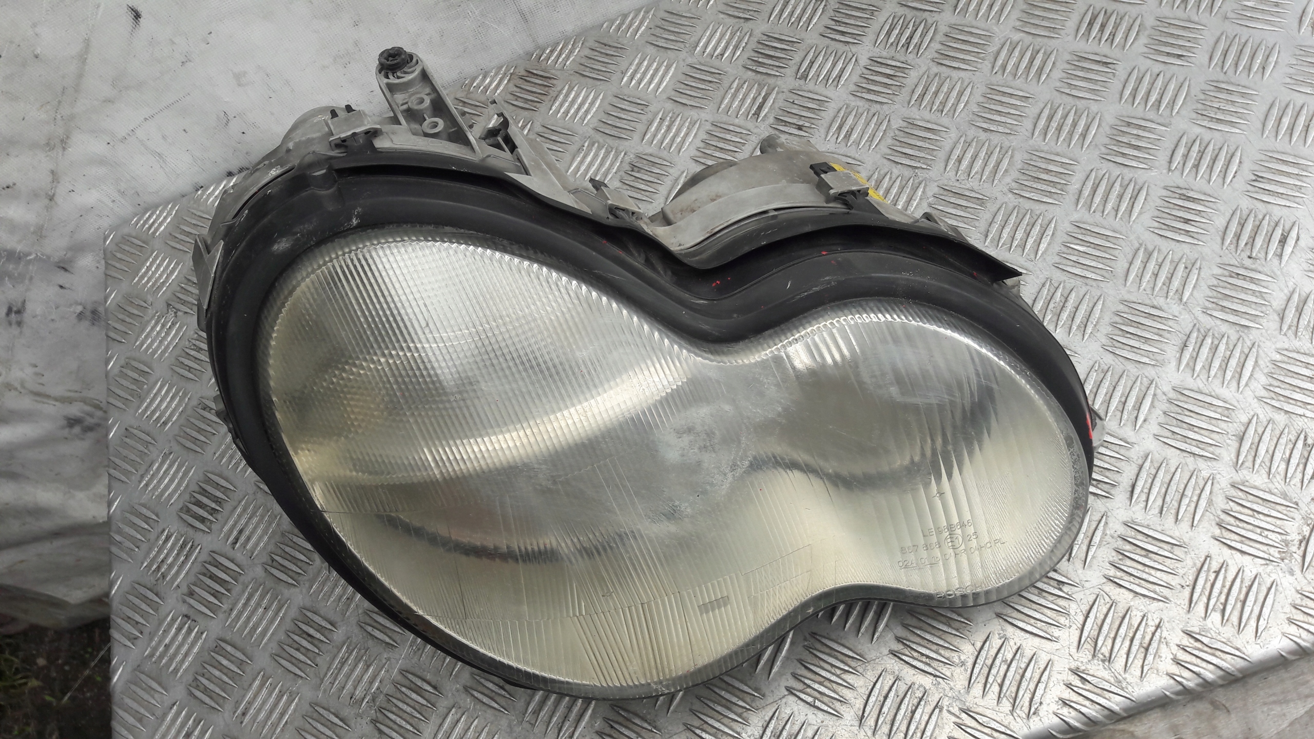 MERCEDES W203 light right front A2038200261
