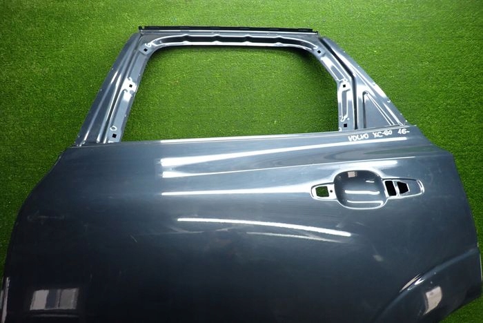 VOLVO XC60 16- door left rear. rear part
