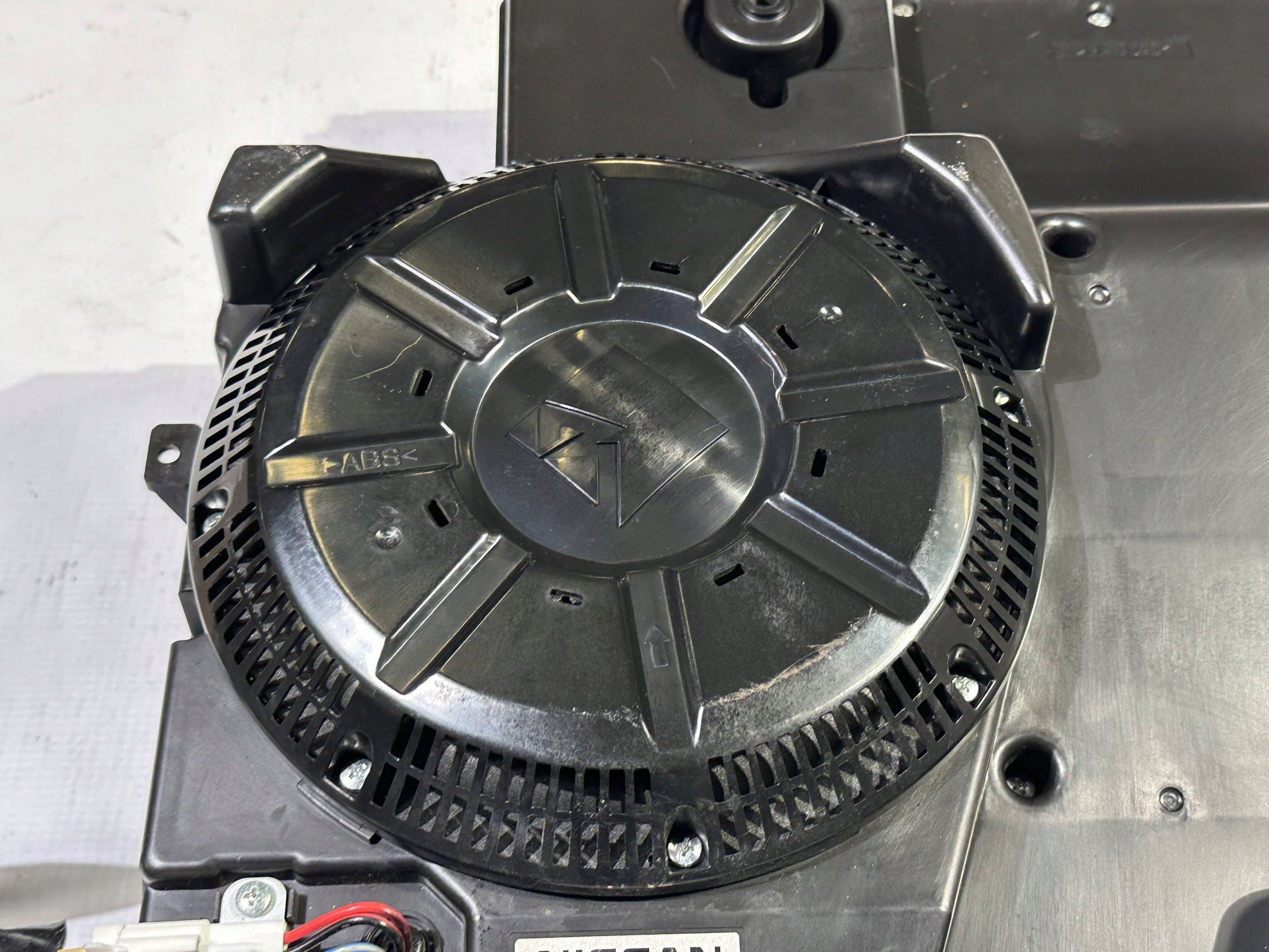 speaker niskotonowy Subwoofer subwoofer Nissan Titan 2016+