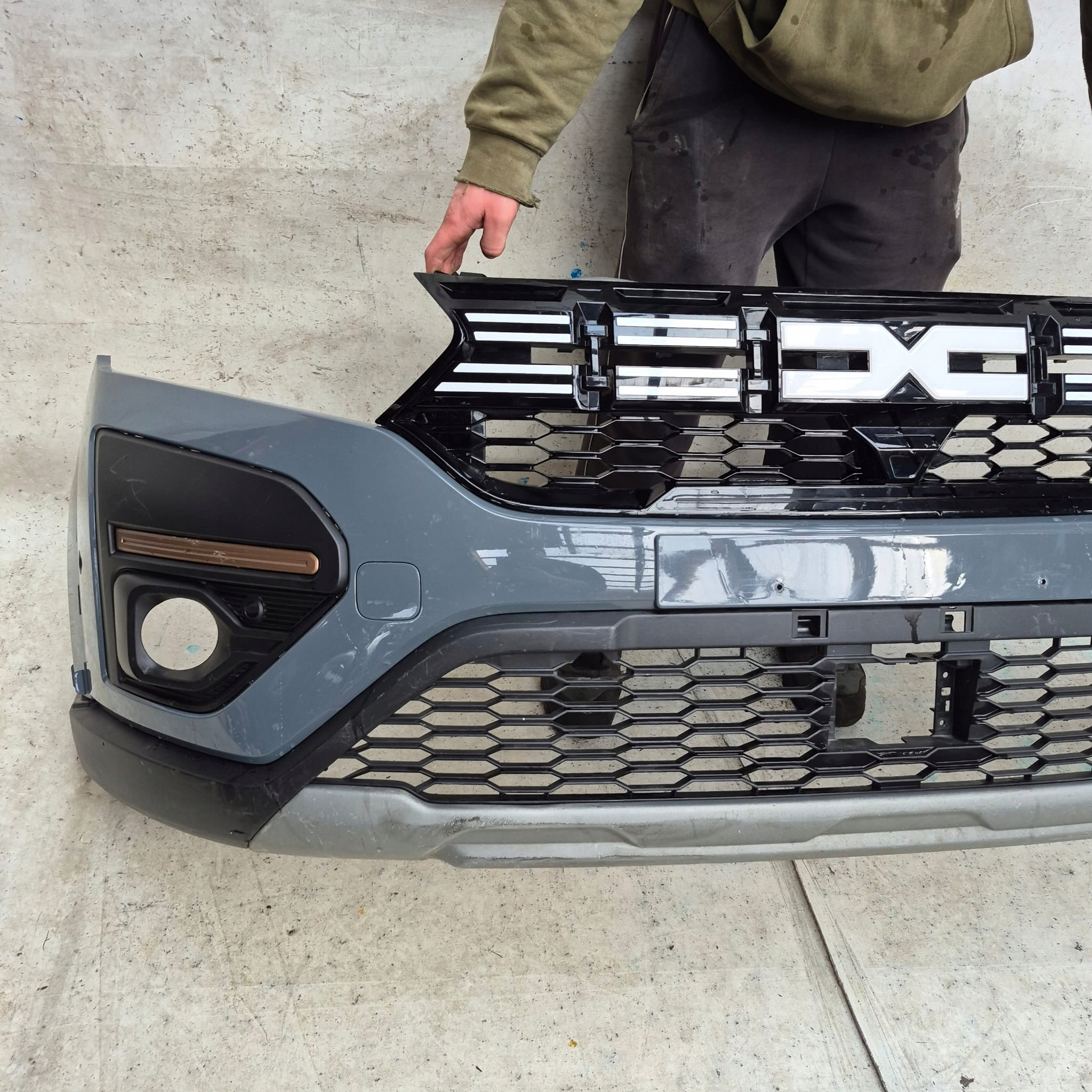 DACIA SANDERO III 3 STEPWAY LIFT bumper front front PDC