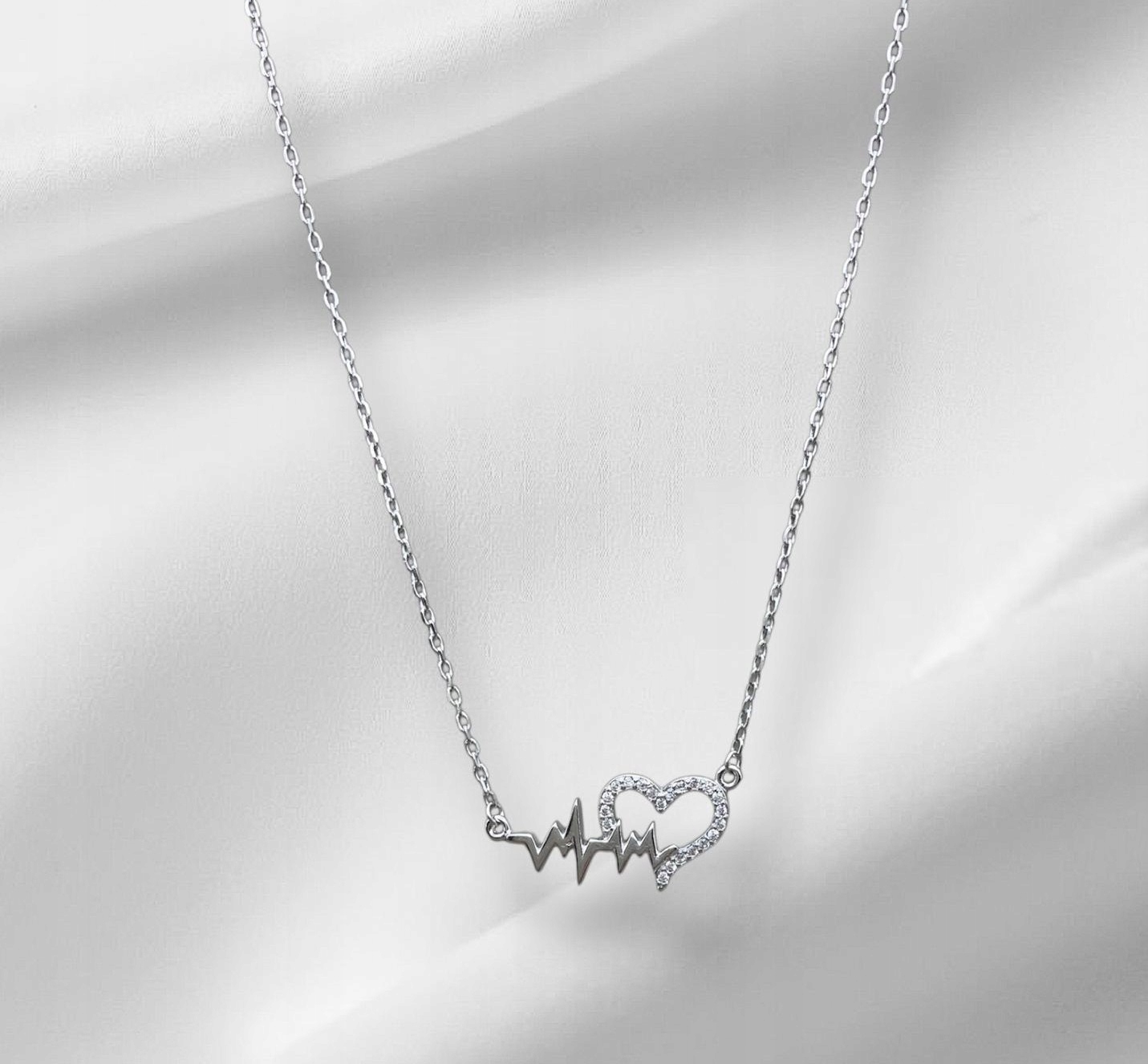 Stříbrný Náhrdelník Ag 925 Linie Života Srdce Se Zirkony Jako Dárek Žena