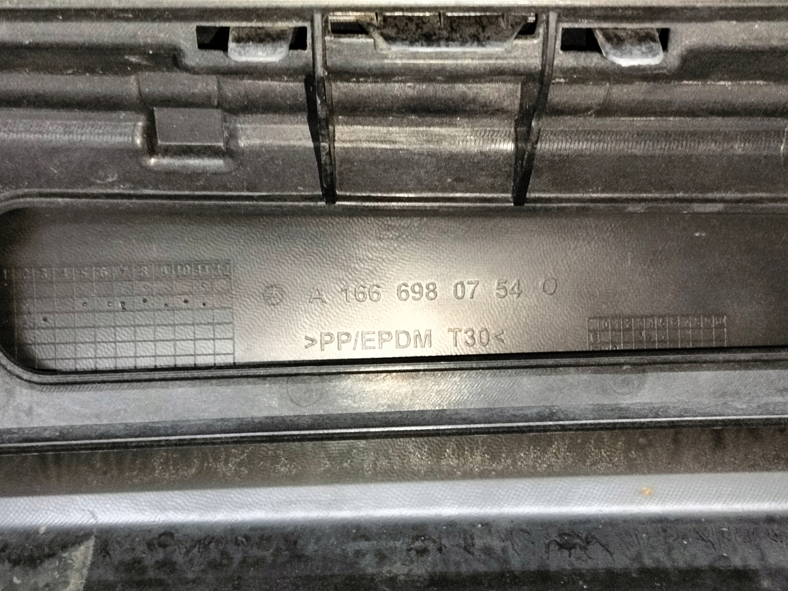 moulding cap threshold left MERCEDES ML M-KLASSE W166 11- AMG