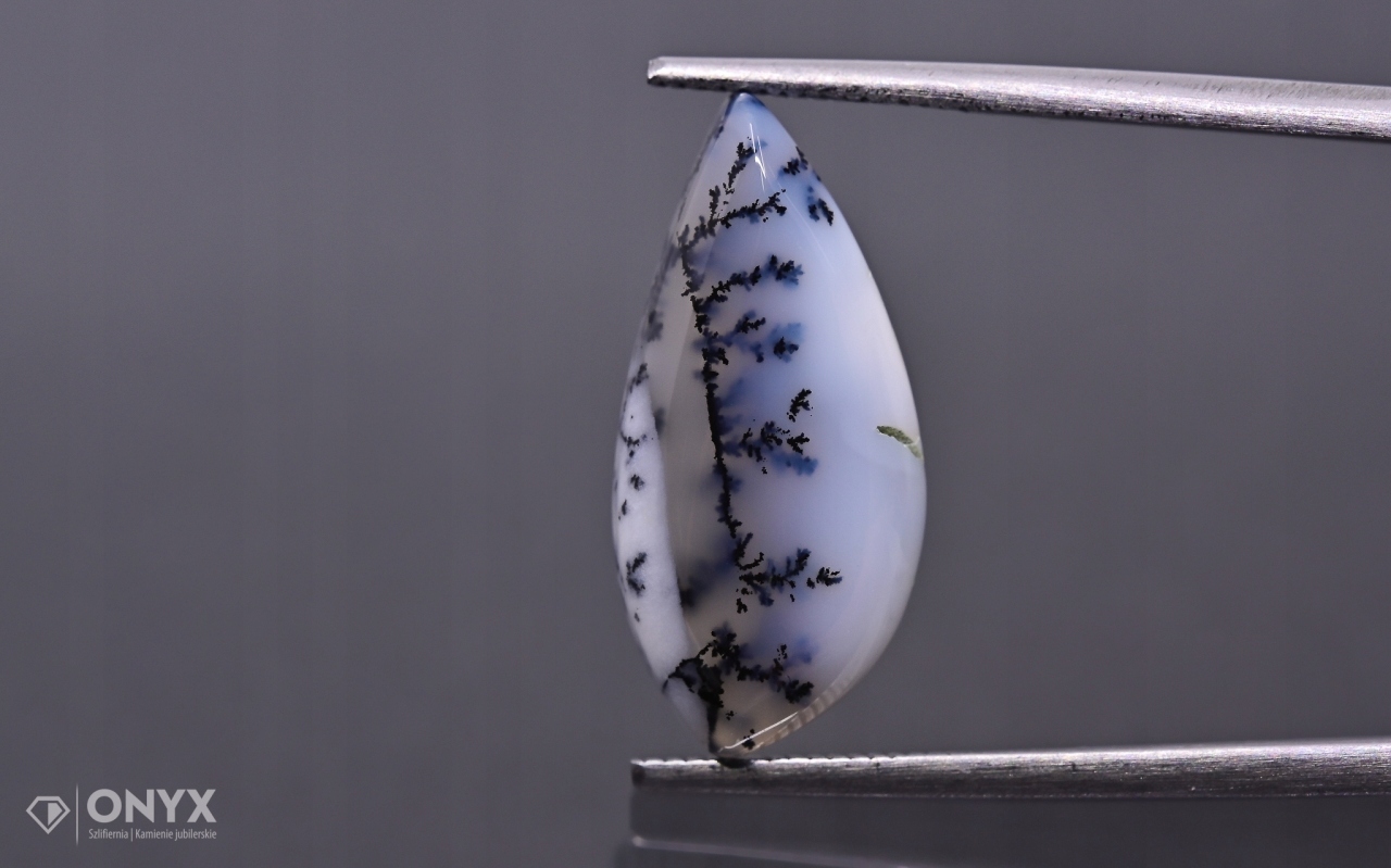 Dendritový achát z Turecka kabošon nepravidelný 20x