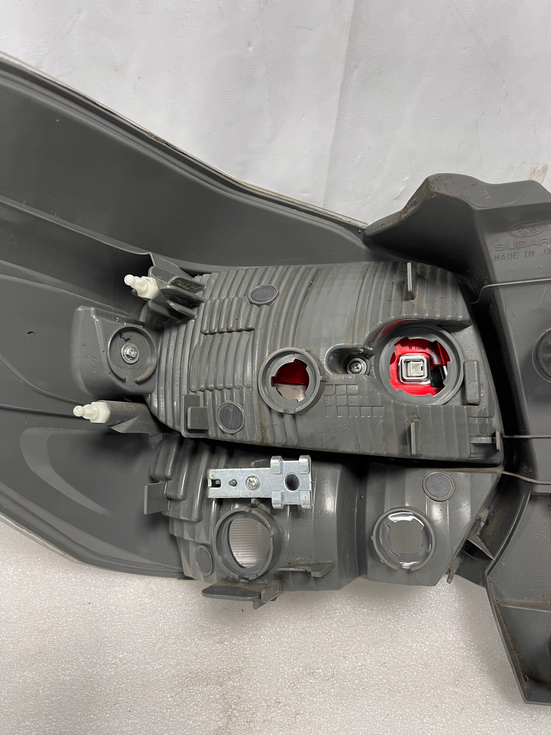 фонарь правый subaru XV РЕСТАЙЛИНГ 16r led OK.