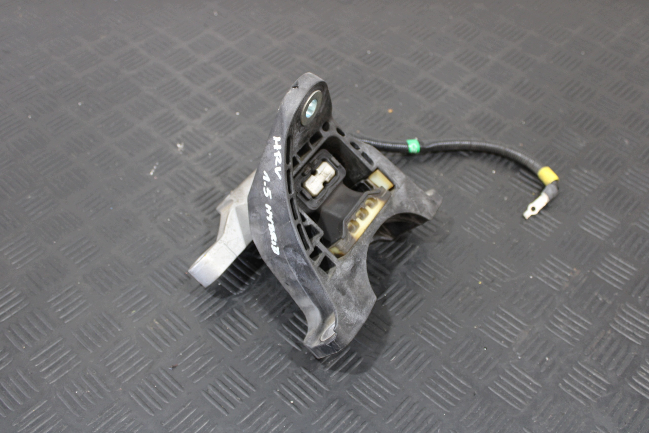 holder engine mount HONDA HRV H-RV III 3 2021