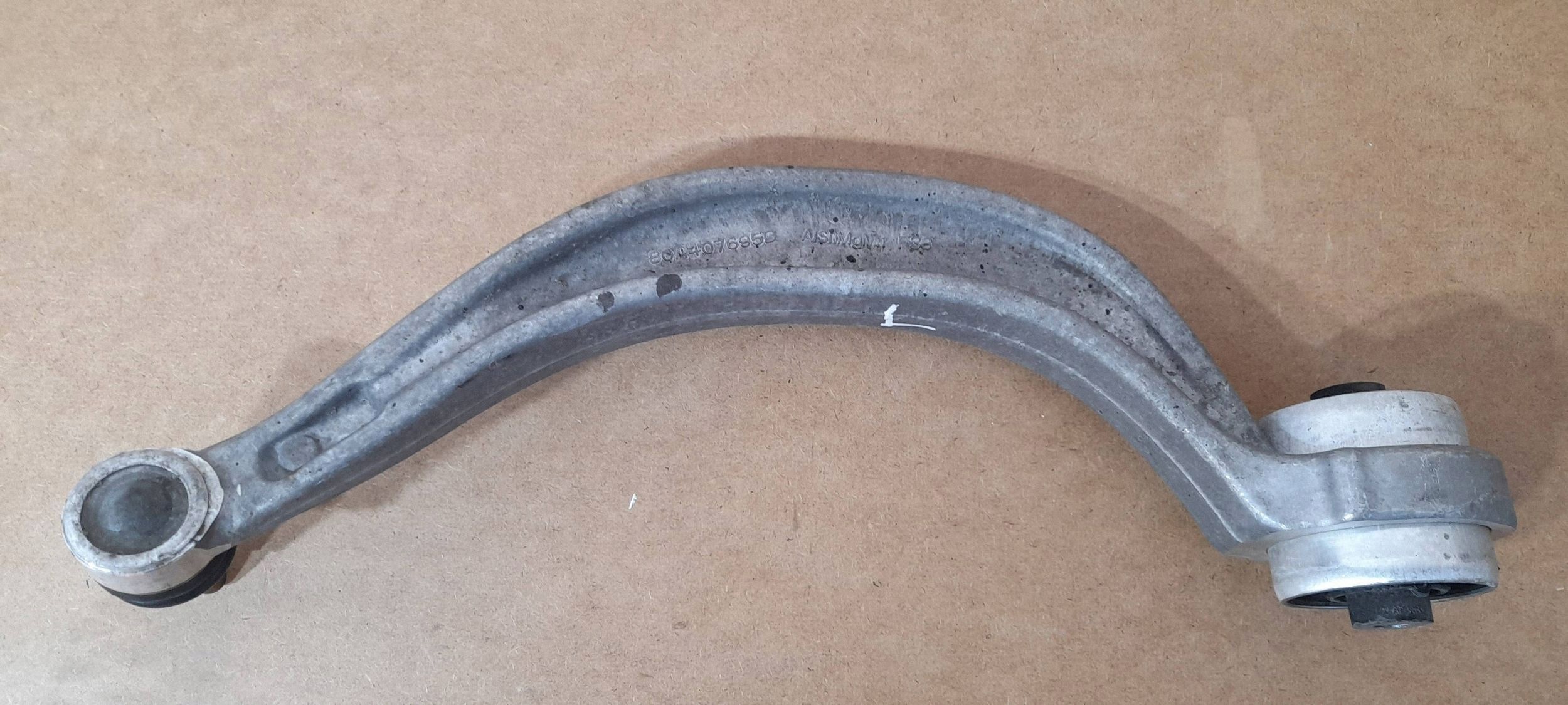Audi Q5 SQ5 FY arm front left 80A407695D (Q919)